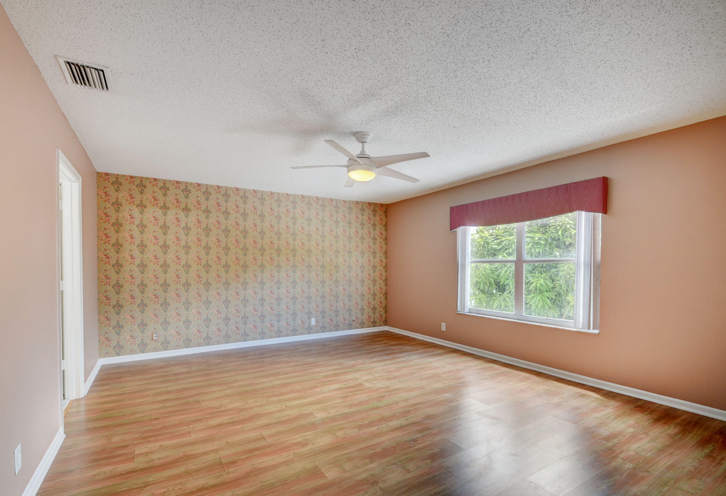 6705 Rivermill Club Dr, Lake Worth FL  33463-7428 exterior