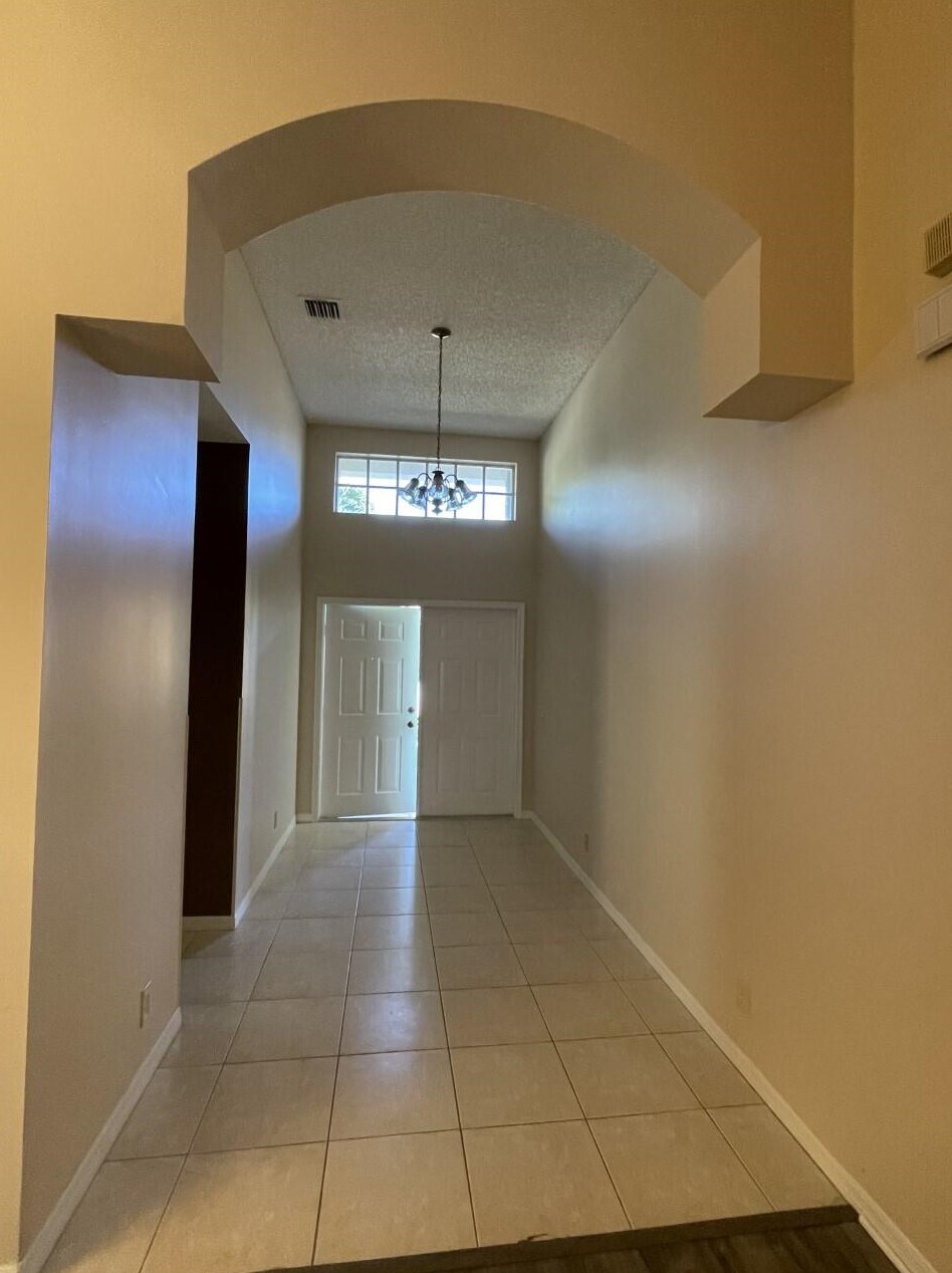 6336 Harbour Club Dr, Lake Worth, FL 33467