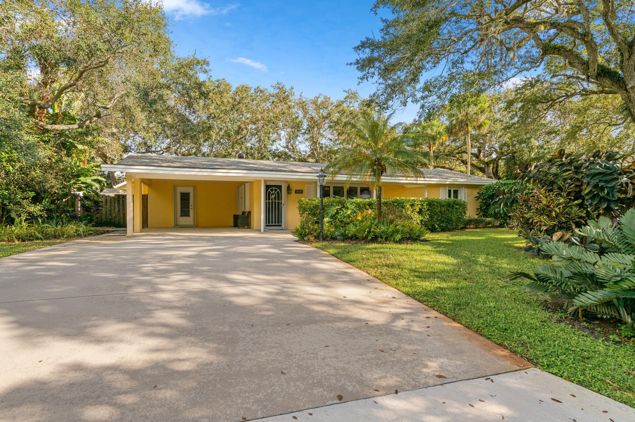 545 Date Palm Rd, Vero Beach, FL 32963
