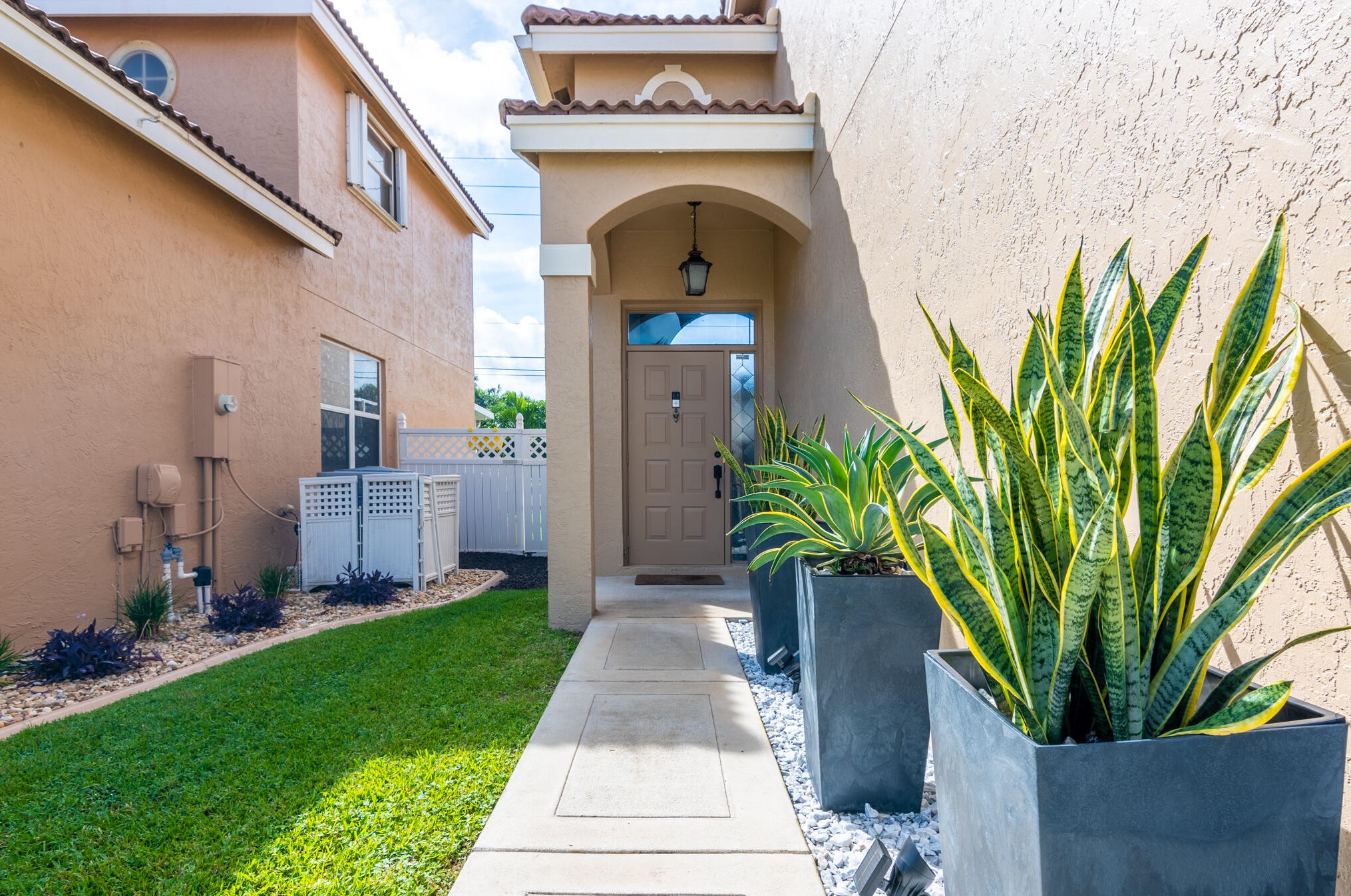 7788 Springfield Lk Dr, Lake Worth FL 33467-7895 exterior