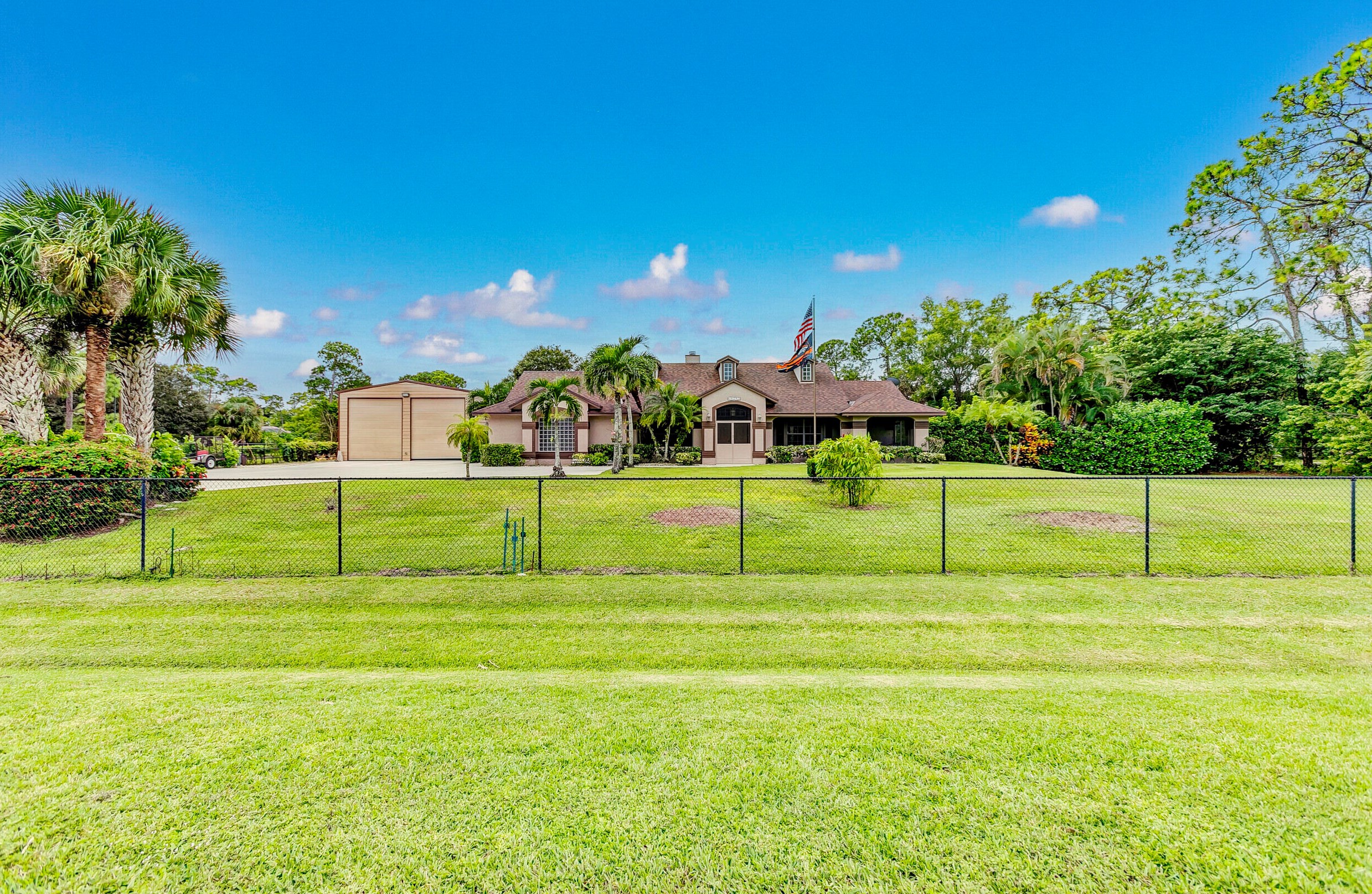 16242 E Wiltshire Dr, Town of Loxahatchee Groves, FL 33470
