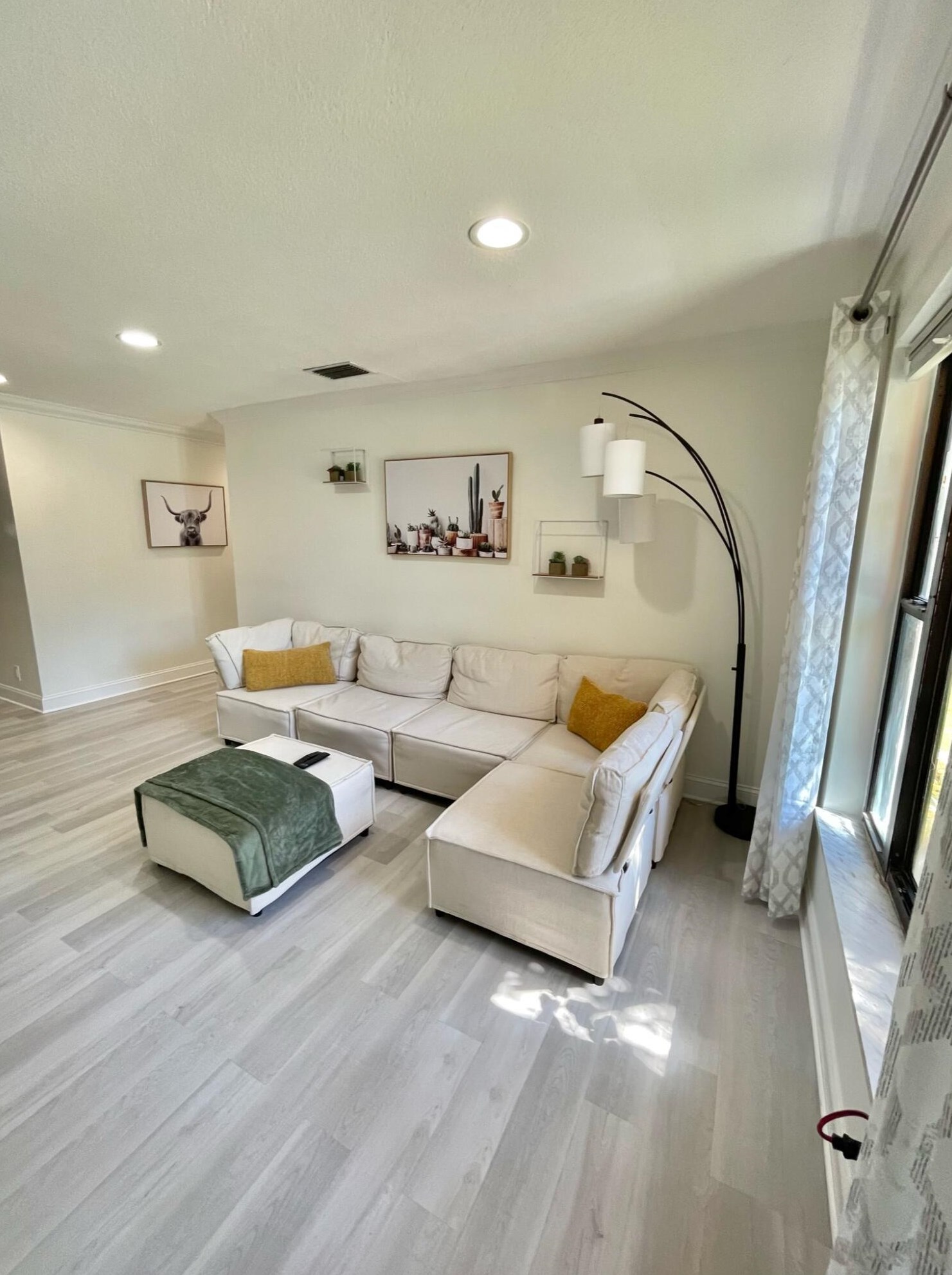300 Ross Dr, Delray Beach, FL 33445