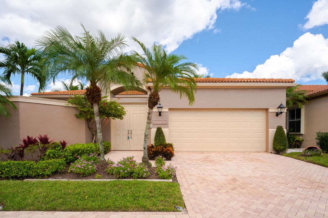 10740 Waterford Pl, West Palm Beach, FL 33412-1328