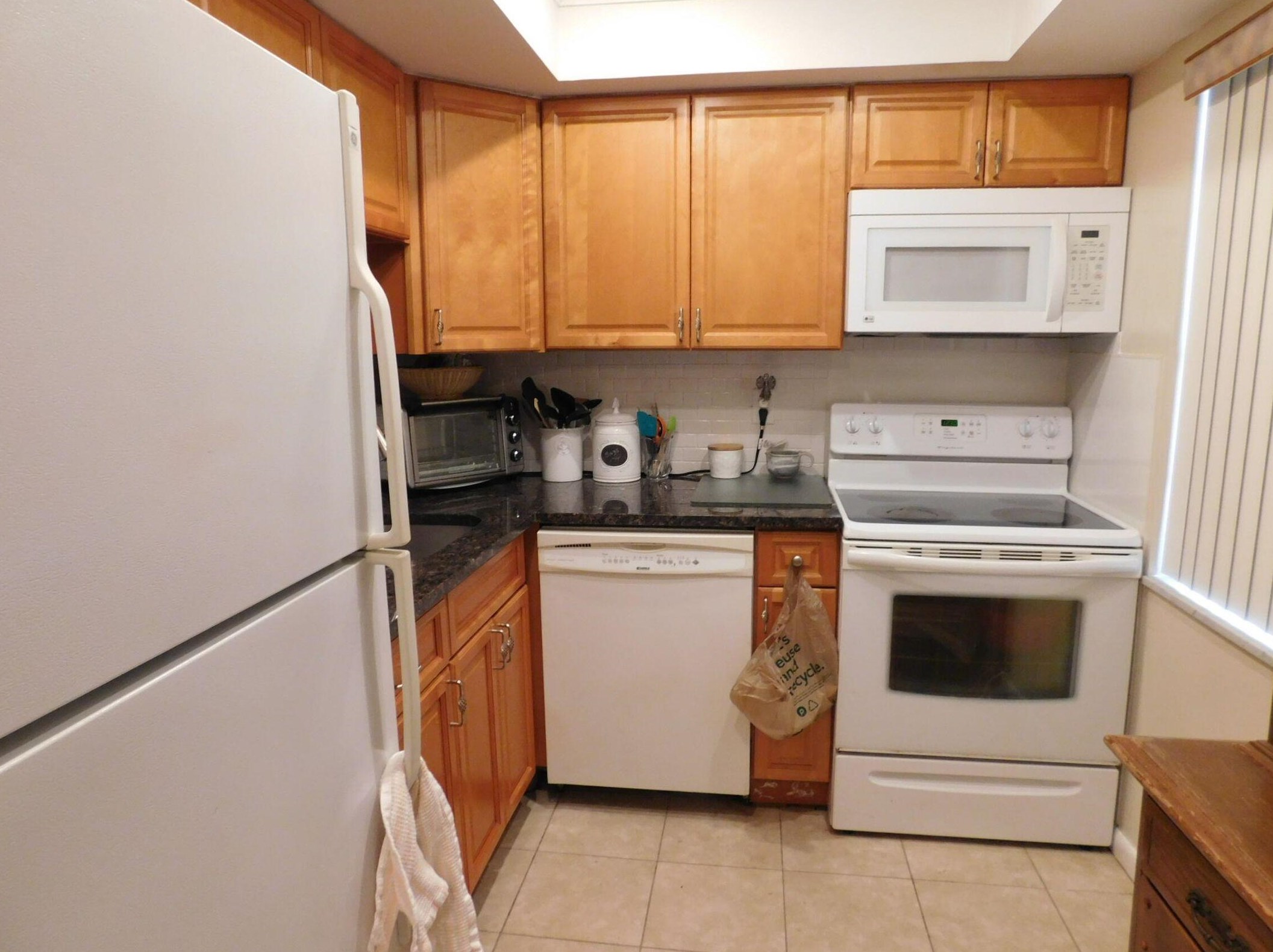 5580 Tamberlane Cir #234, West Palm Beach, FL 33418