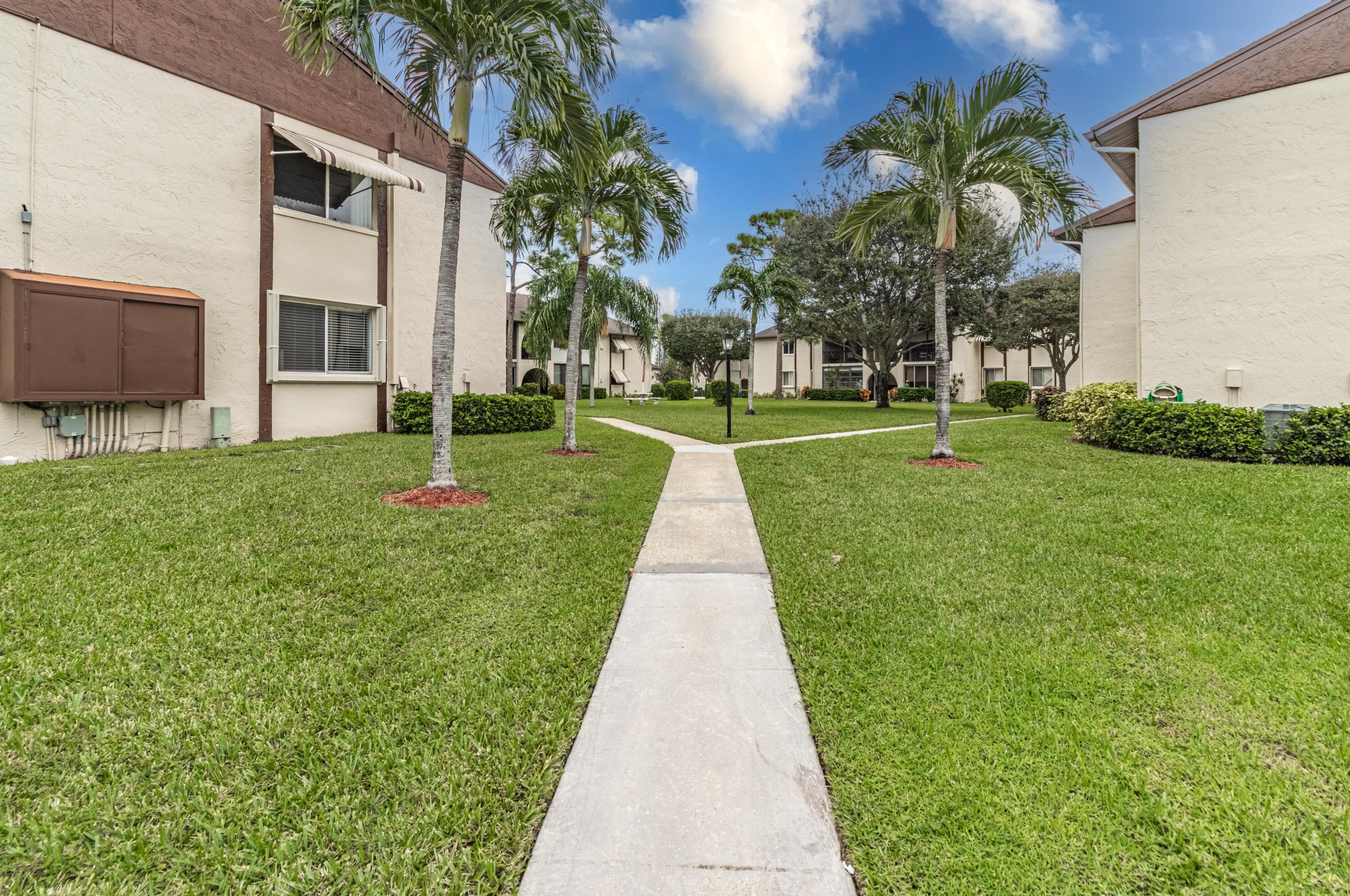 3590 La Mar Ct #c-2, Lake Worth, FL 33463
