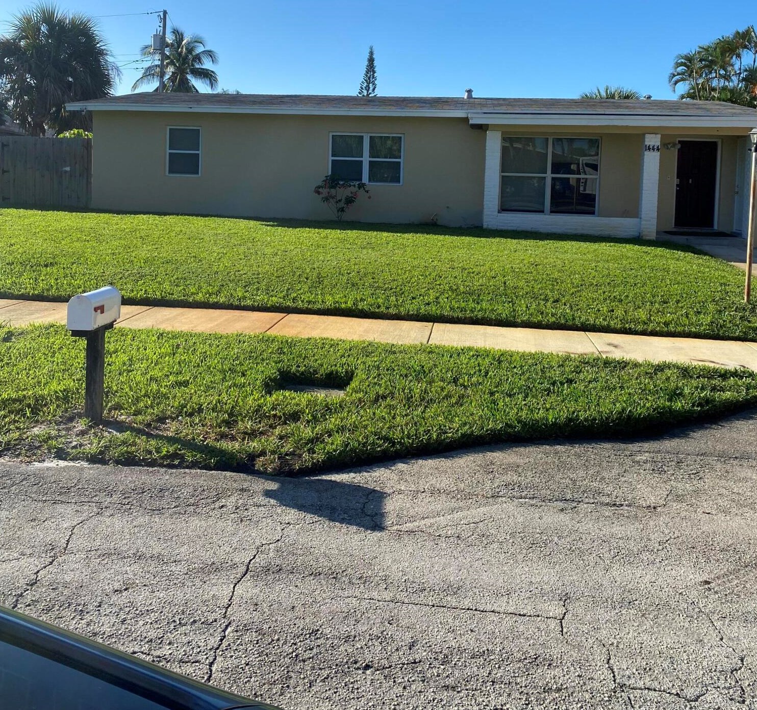 1444 W Bloxham St, Lake Worth, FL 33462