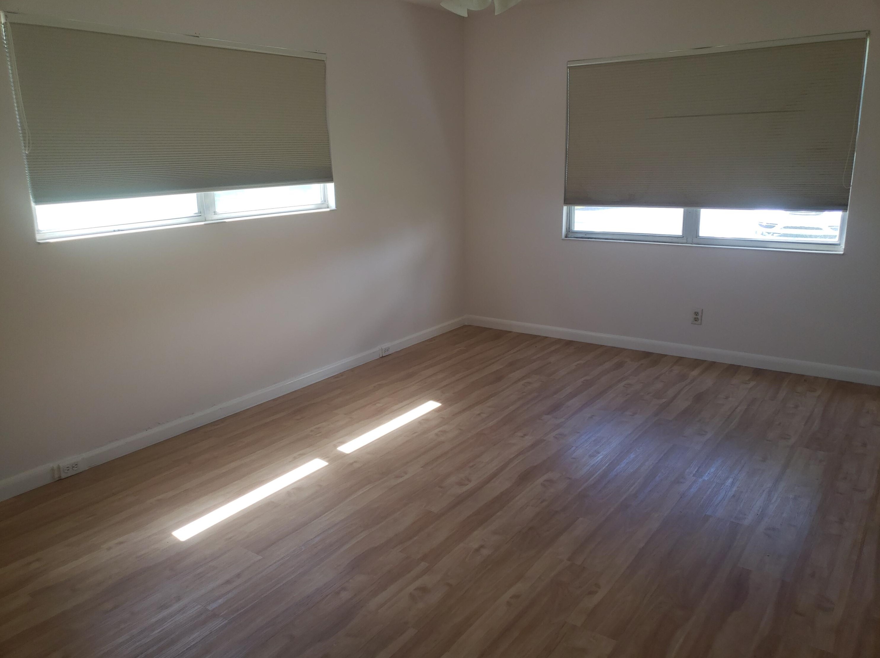 1098 Yarmouth, Boca Raton FL  33434-4550 exterior