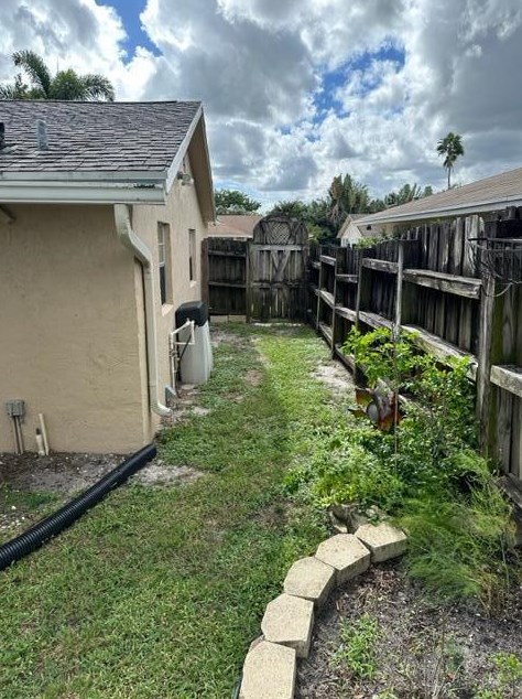 2759 Cambridge Rd, Lake Worth FL  33462-3812 exterior