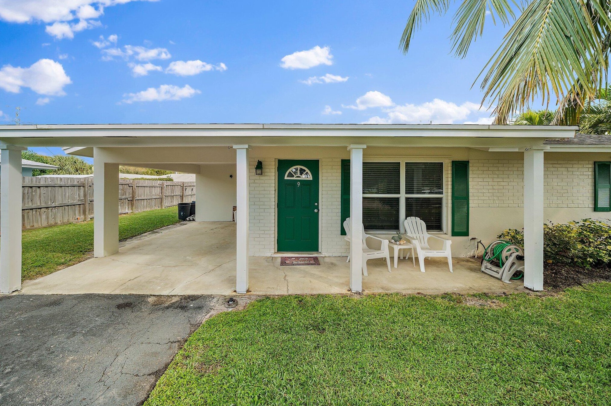 9 Windsor Rd, Jupiter, FL 33469-3131