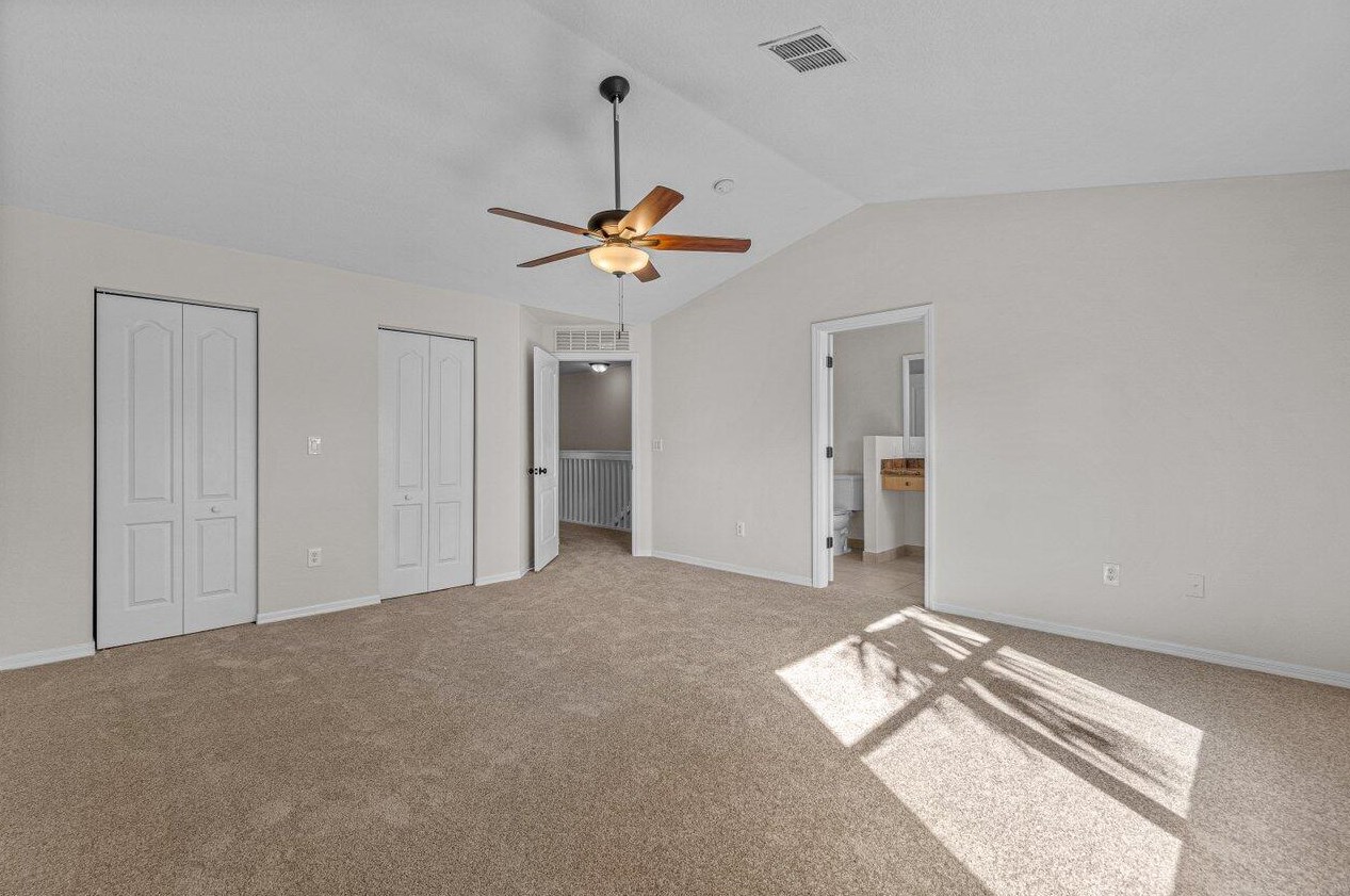 204 Seminole Palms Dr, Lake Worth FL 33463-4249 exterior