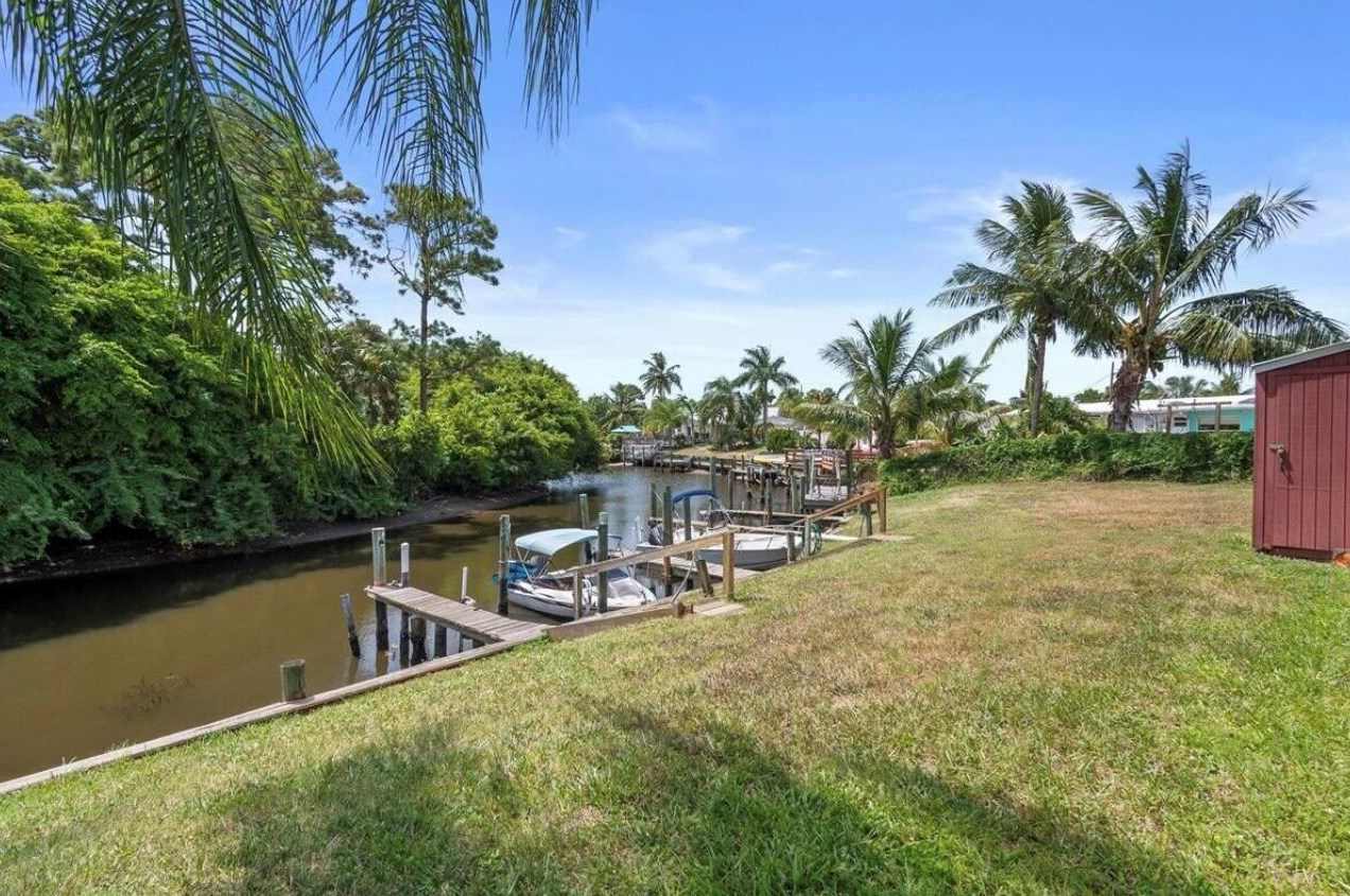 420 Robalo Ct, Stuart, FL 34996-3209