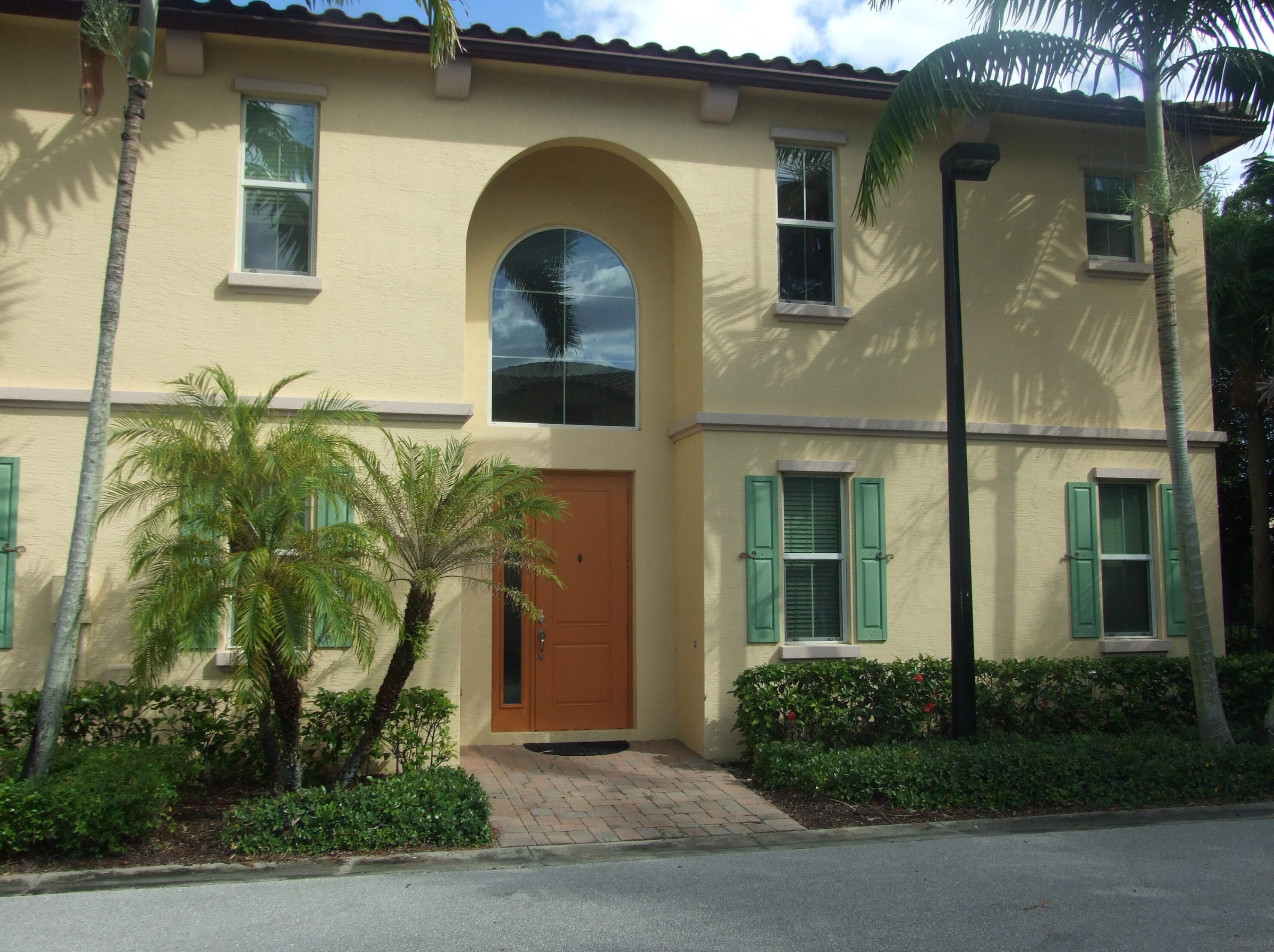4660 Mediterranean Cir, West Palm Beach, FL 33418