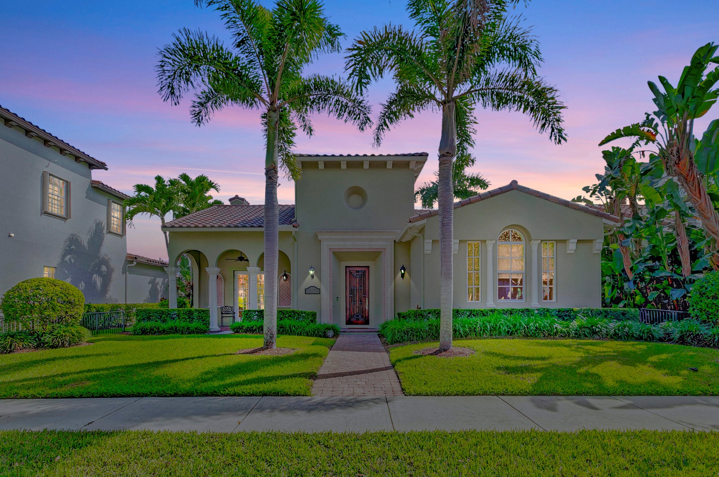 107 Santander Dr, Jupiter, FL 33458-2718