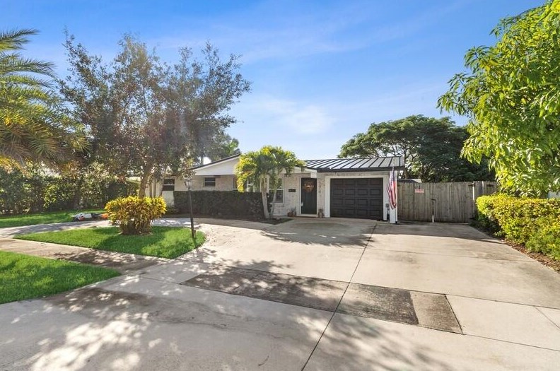 1014 13th Pl, Boca Raton, FL 33486-5424