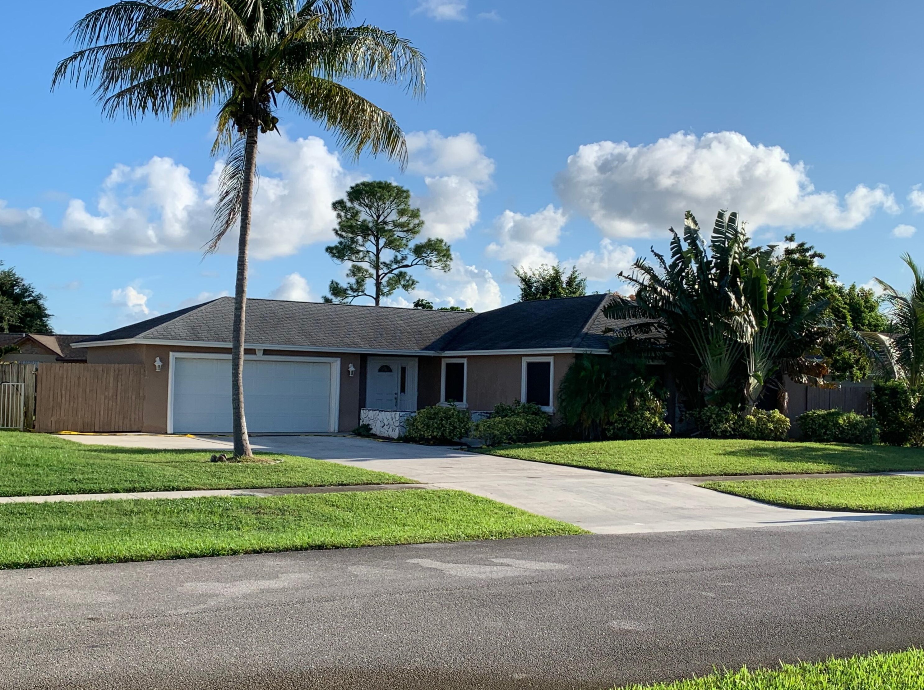 714 Connestee Rd, West Palm Beach, FL 33413