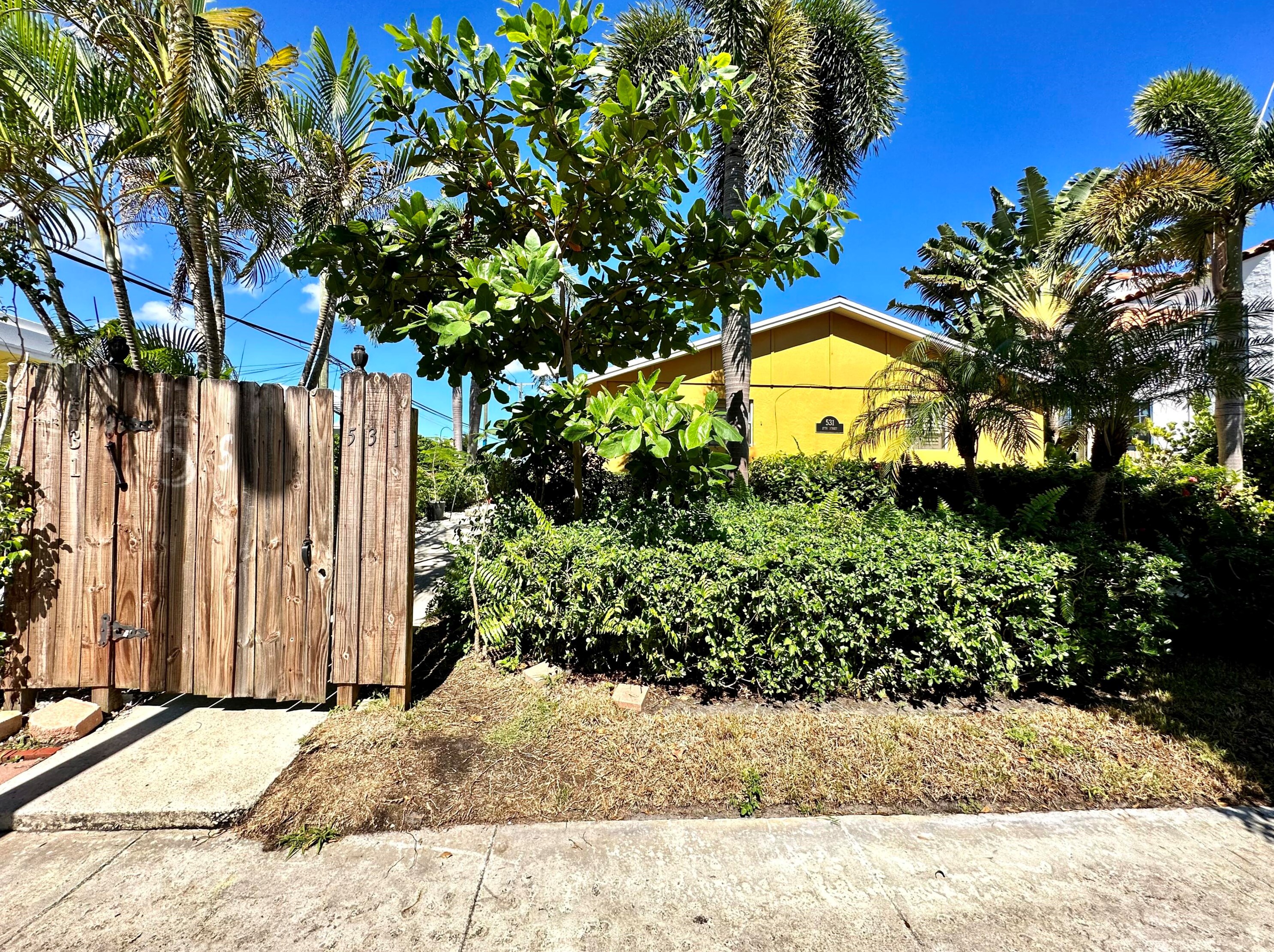 531 27th St #2, West Palm Beach, FL 33407