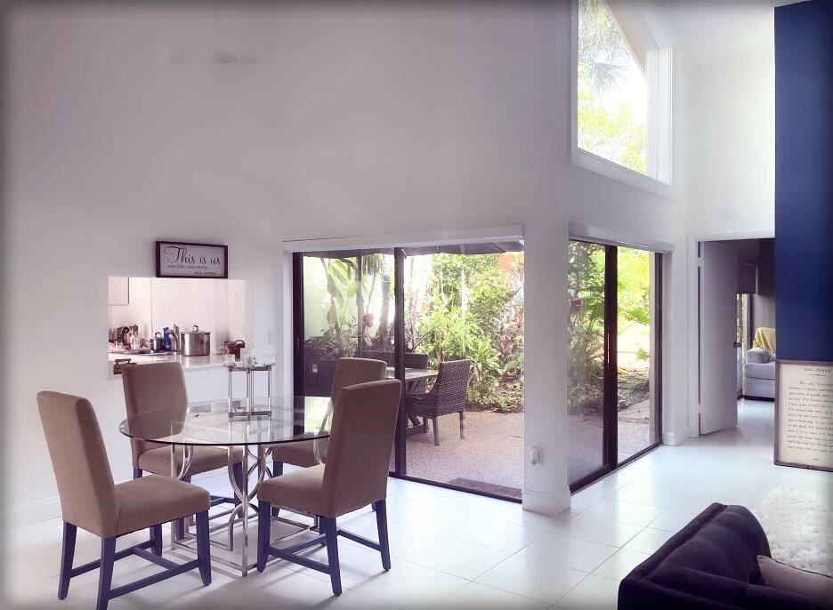 6090 Aloma Ln, Boca Raton FL  33433-1758 exterior