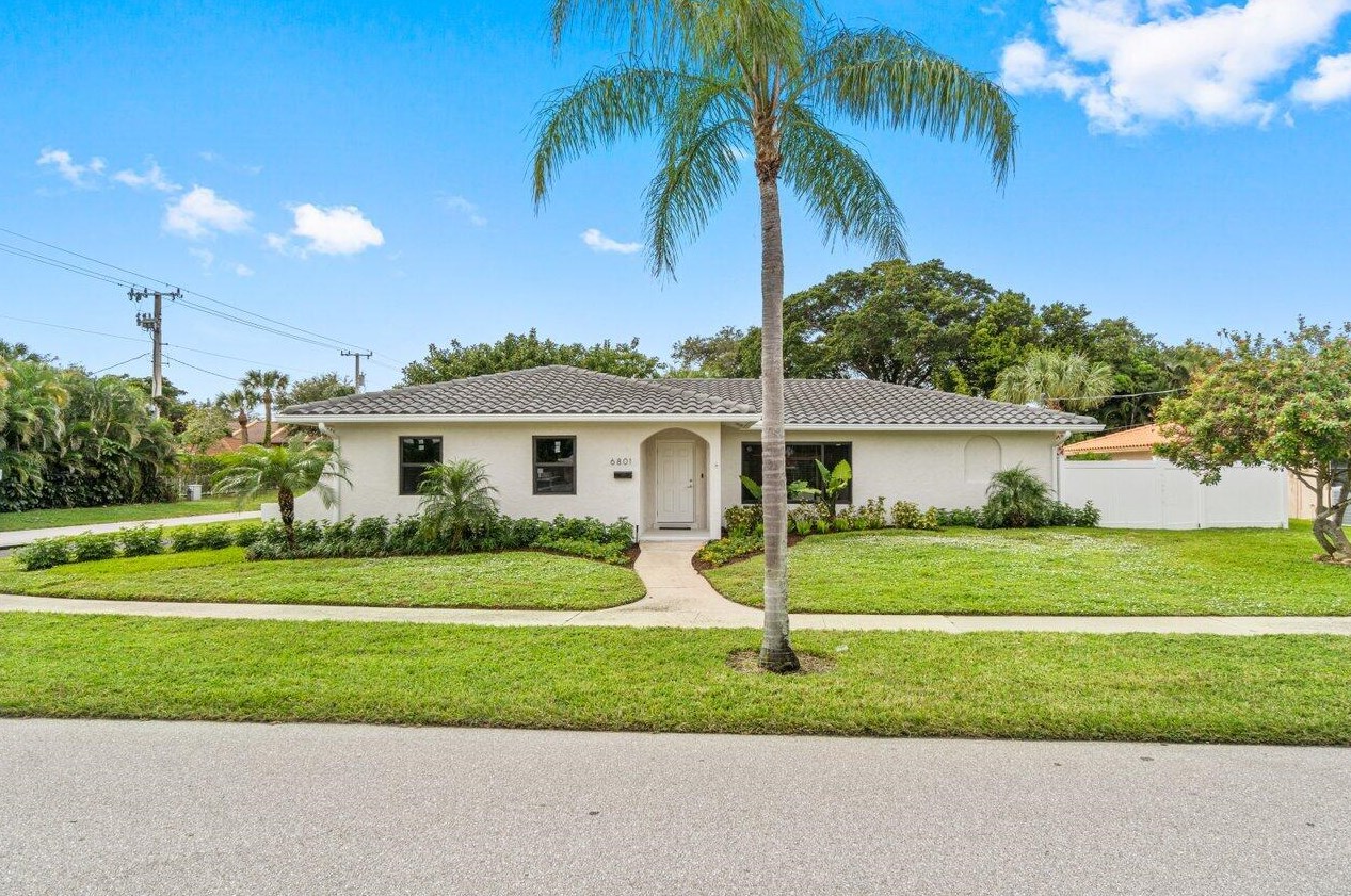 6801 Ne 7th Ave, Boca Raton, FL 33487