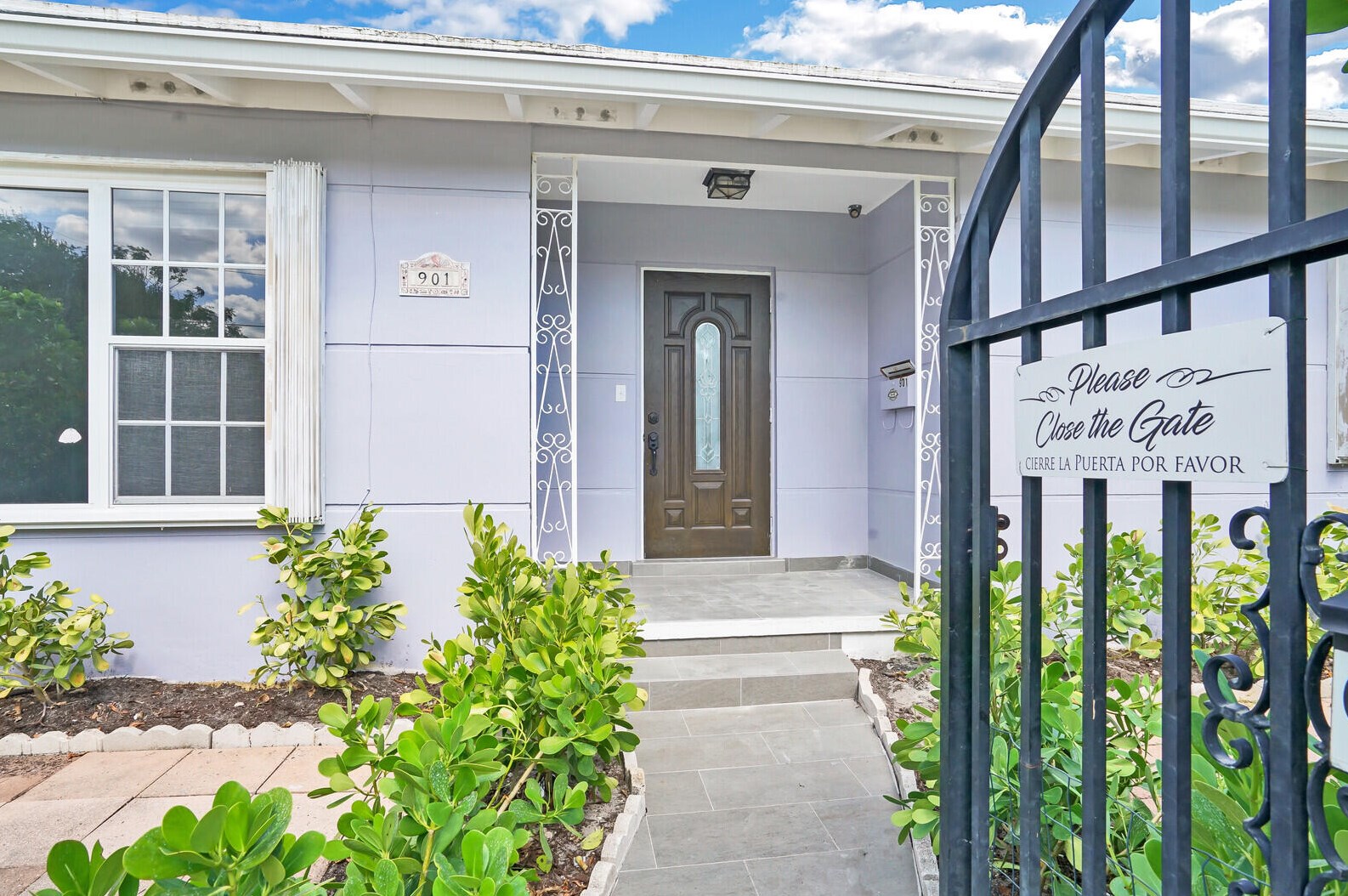 901 N Ocean Breeze St, Lake Worth, FL 33460