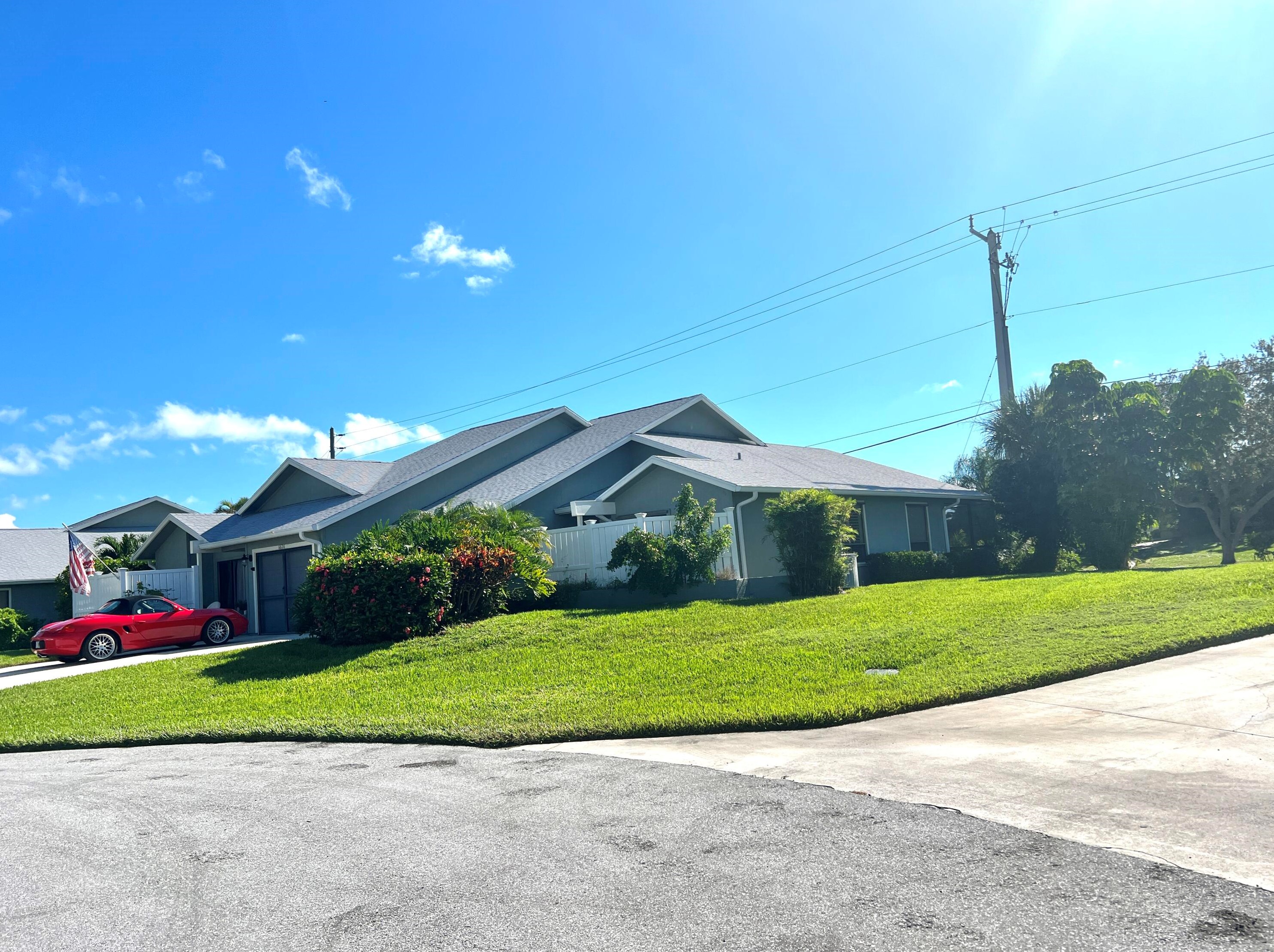 6624 Yorktown Dr, Hobe Sound, FL 33455-7303