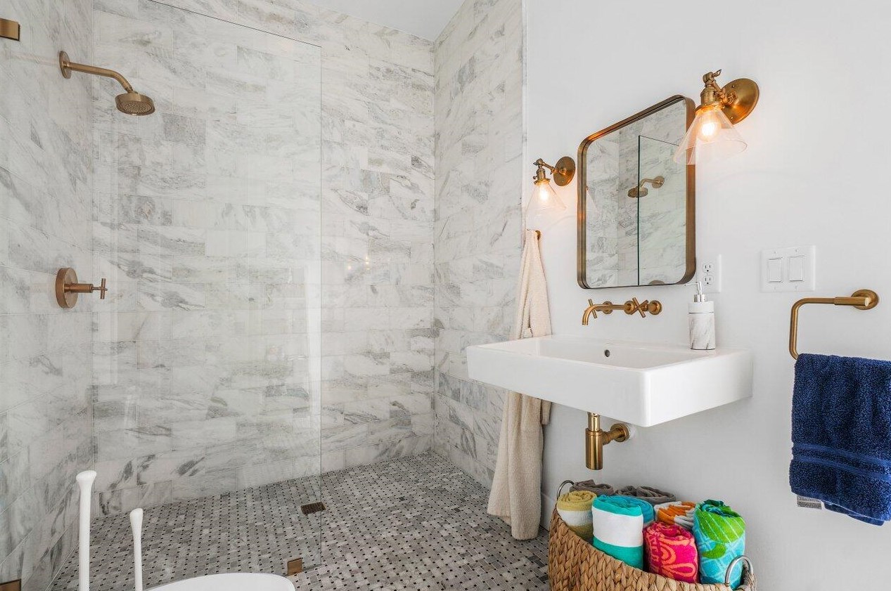 600 Chapel Hill Blvd, Boynton Beach FL  33435-8107 exterior