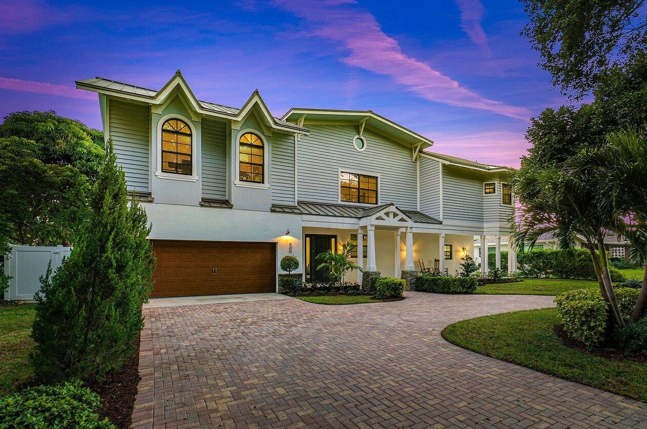 600 Chapel Hill Blvd, Boynton Beach FL  33435-8107 exterior