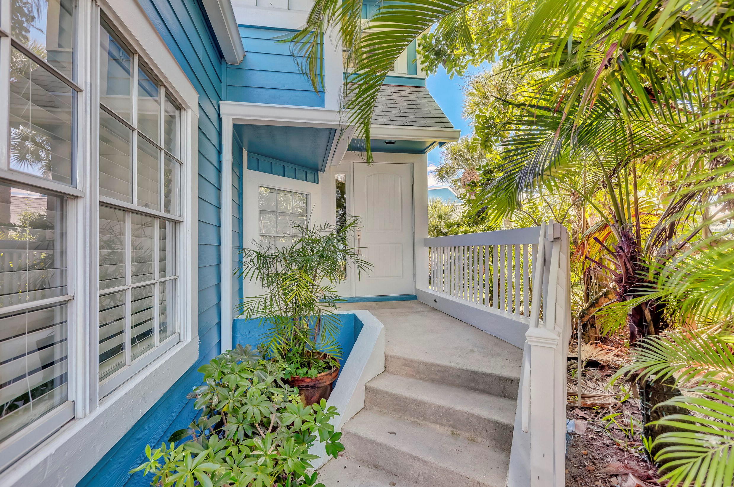 1521 Ocean Dunes Cir, Jupiter, FL 33477