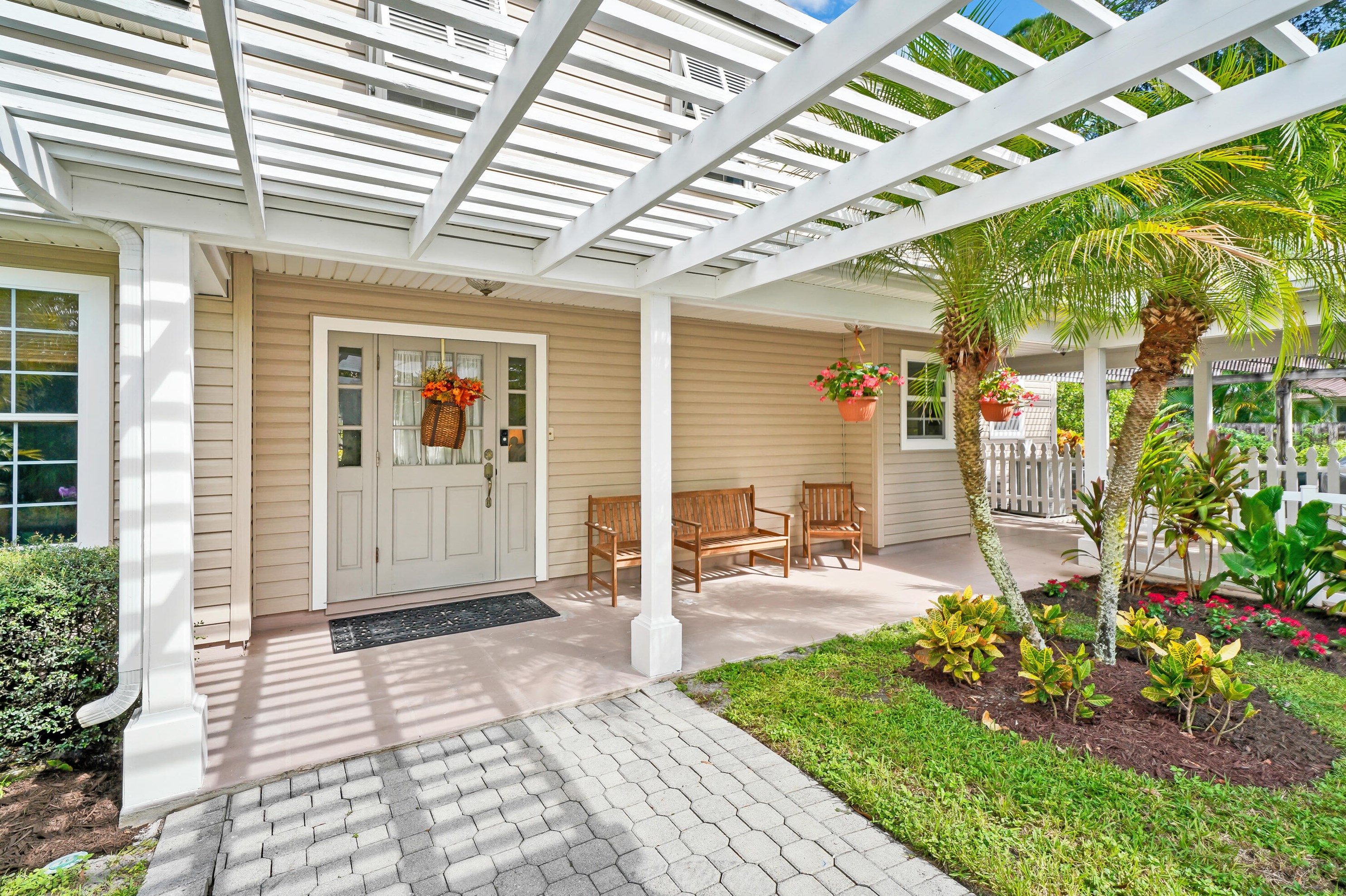 221 Shorewood Way, Jupiter, FL 33458-2487