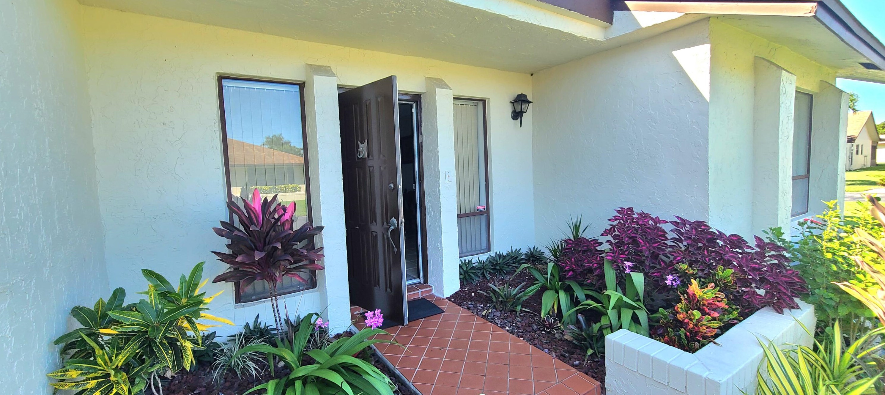 6110 Ambertree Ln, Lake Worth, FL 33463-2401