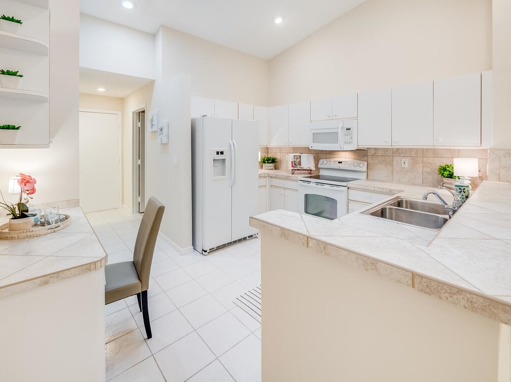 3864 Summer Chase Ct, Lake Worth FL  33467-2459 exterior