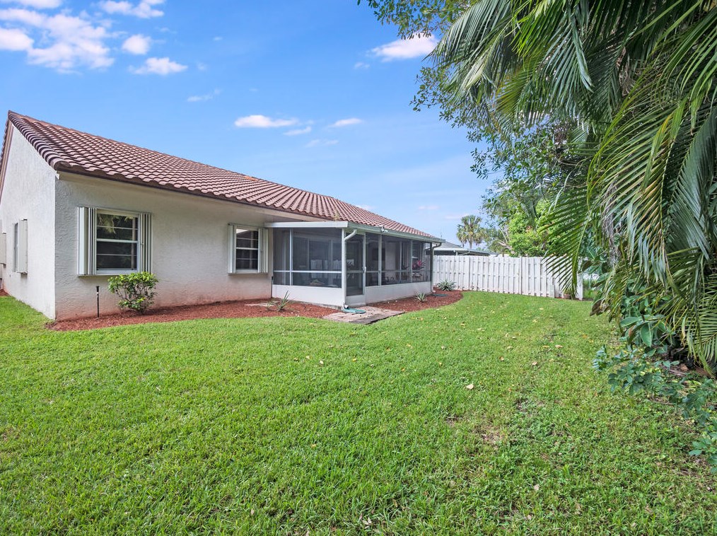 3864 Summer Chase Ct, Lake Worth FL  33467-2459 exterior