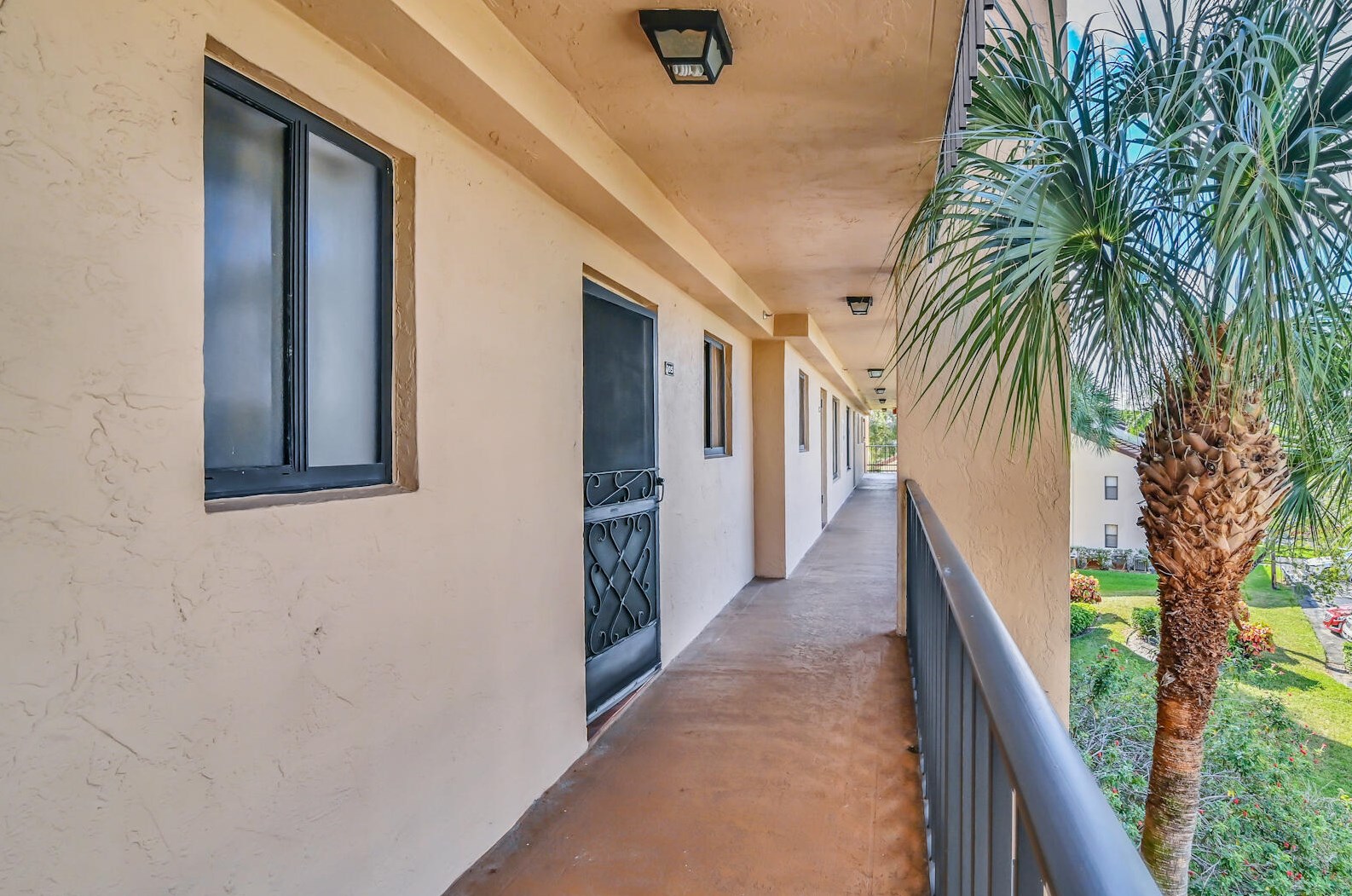 4820 Lucerne Lakes Blvd #305, Lake Worth, FL 33467