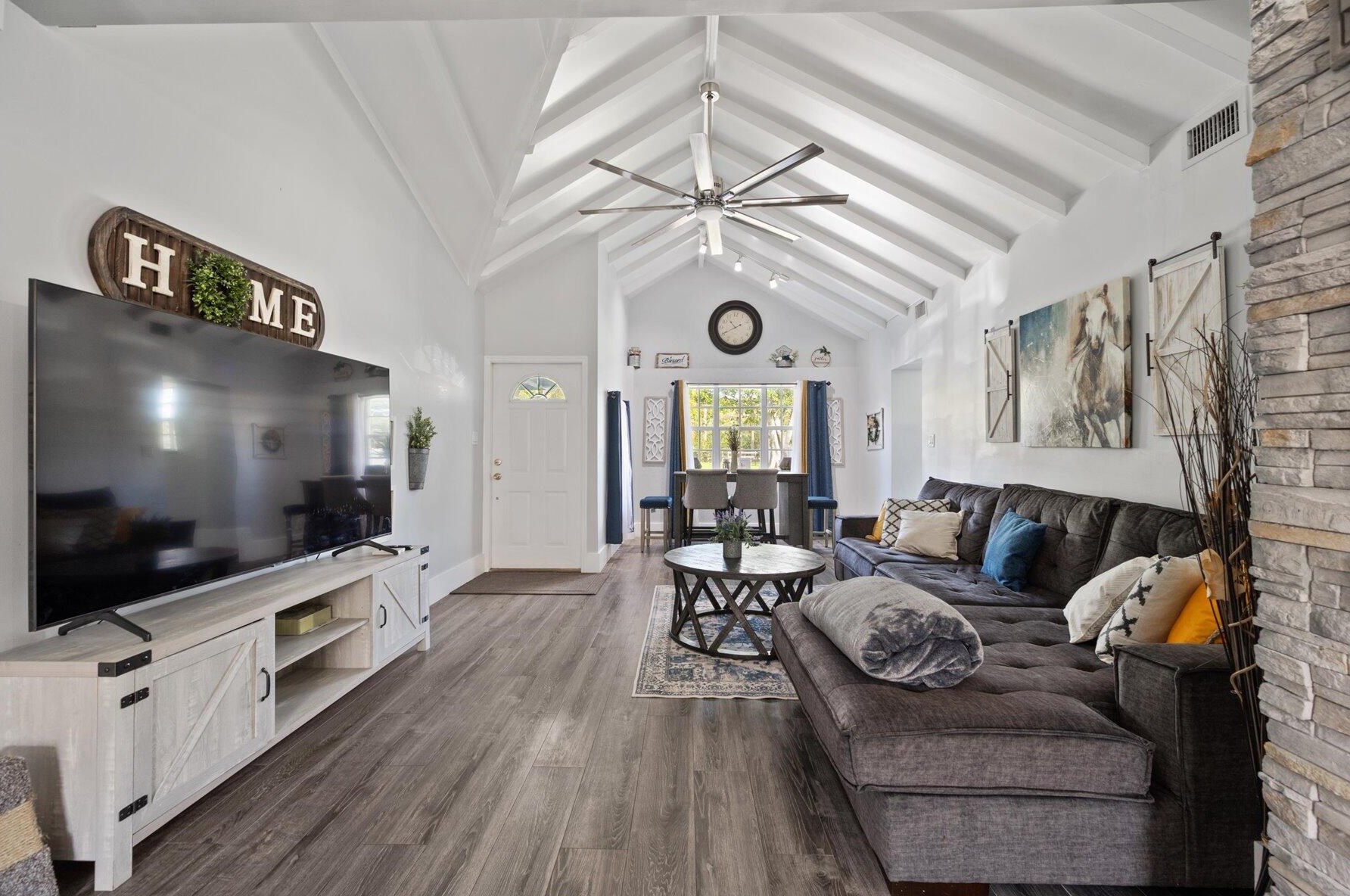 502 Rambling Dr Cir, West Palm Beach, FL 33414