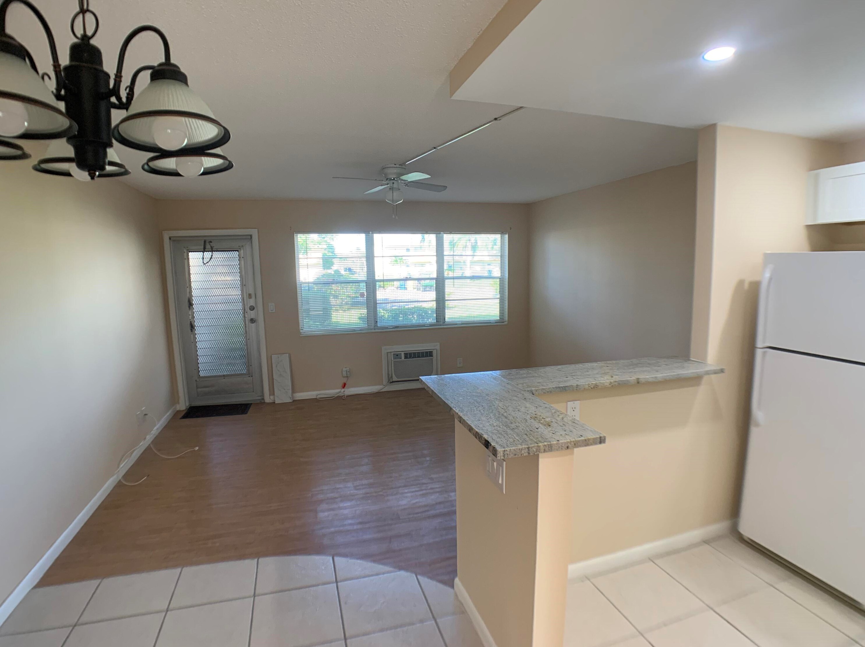 64 Bedford C, West Palm Beach, FL 33417
