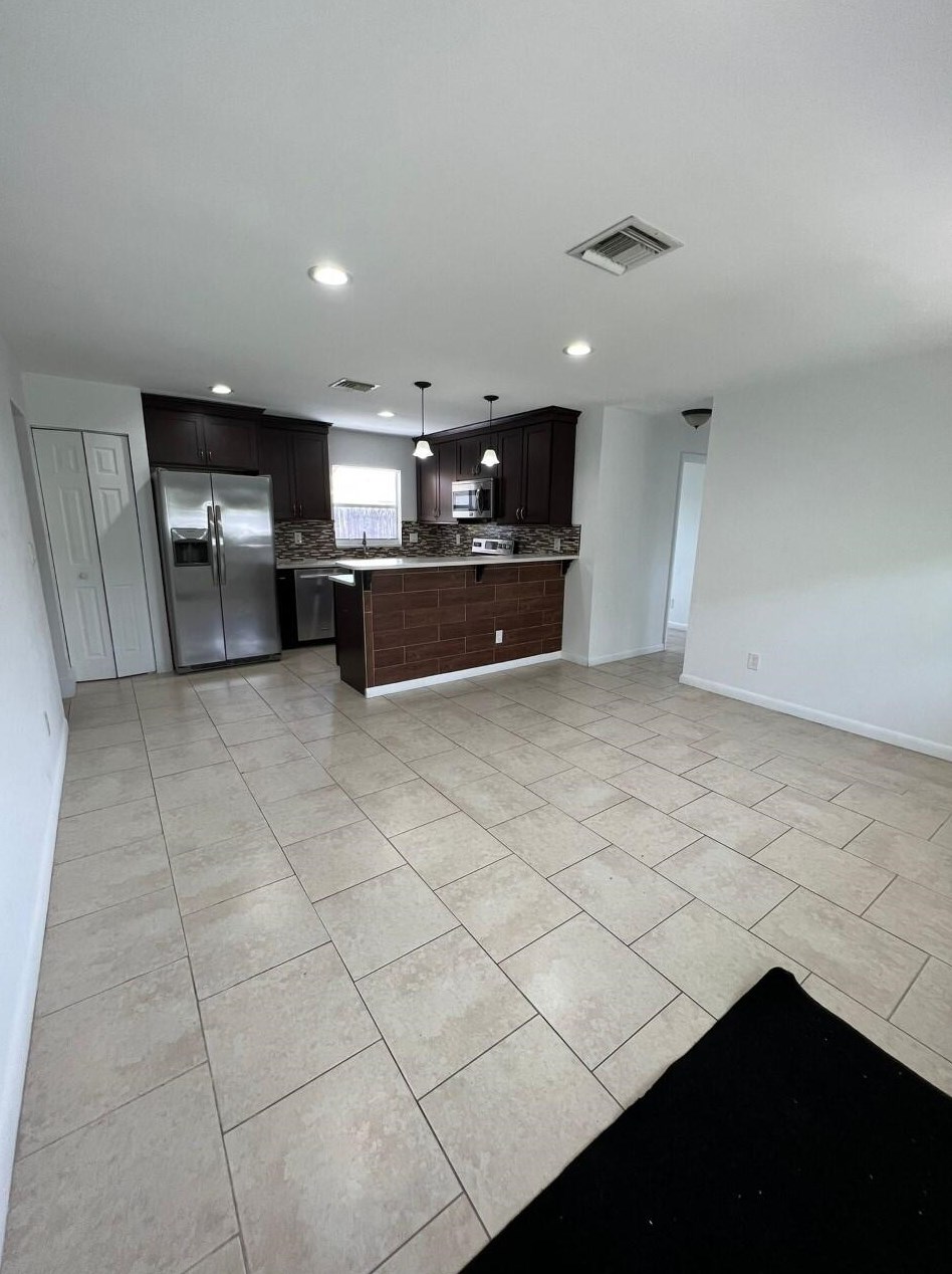 2458 Oklahoma St, West Palm Beach, FL 33406