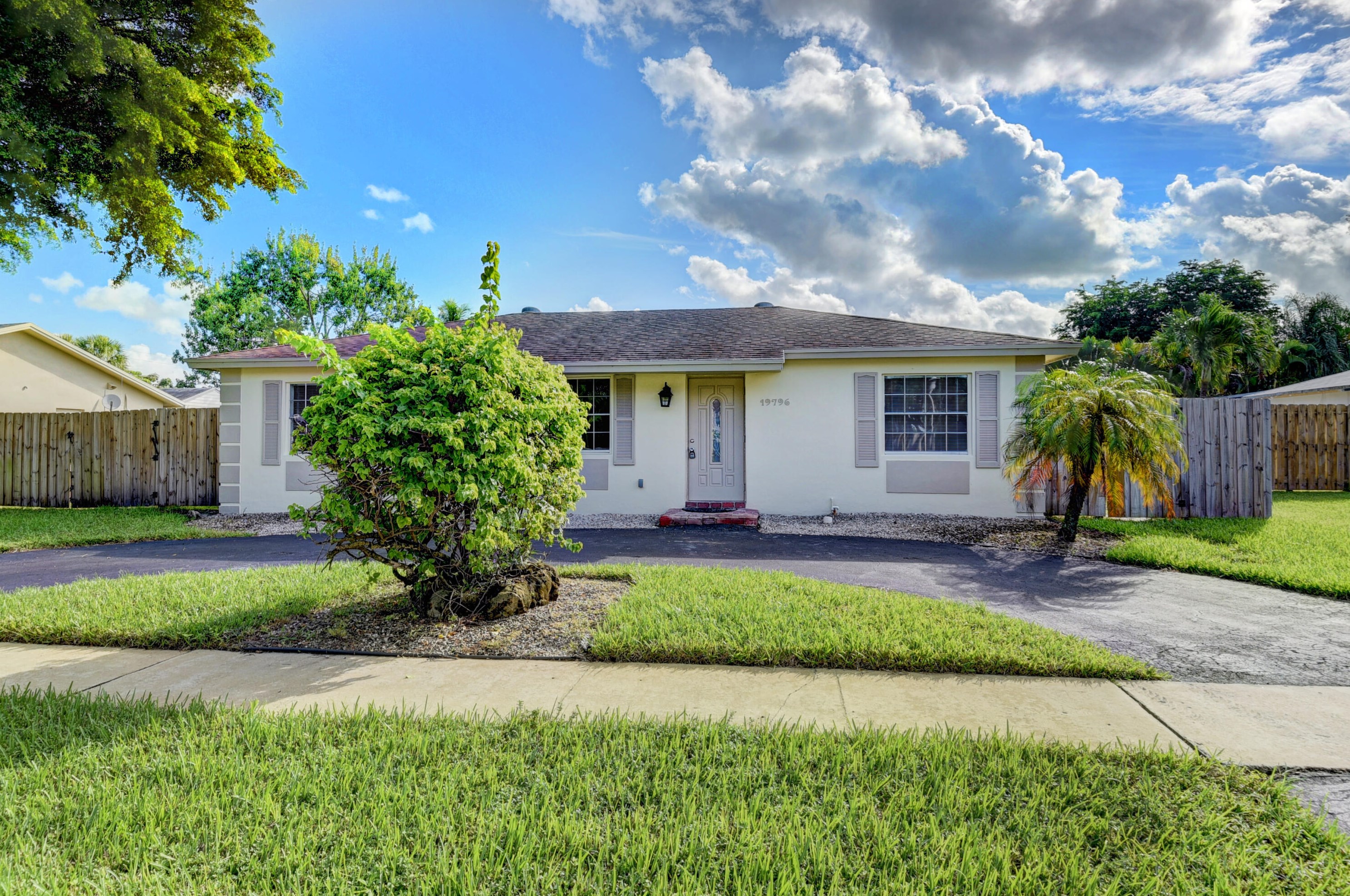 19796 Arizona Ct, Boca Raton, FL 33434