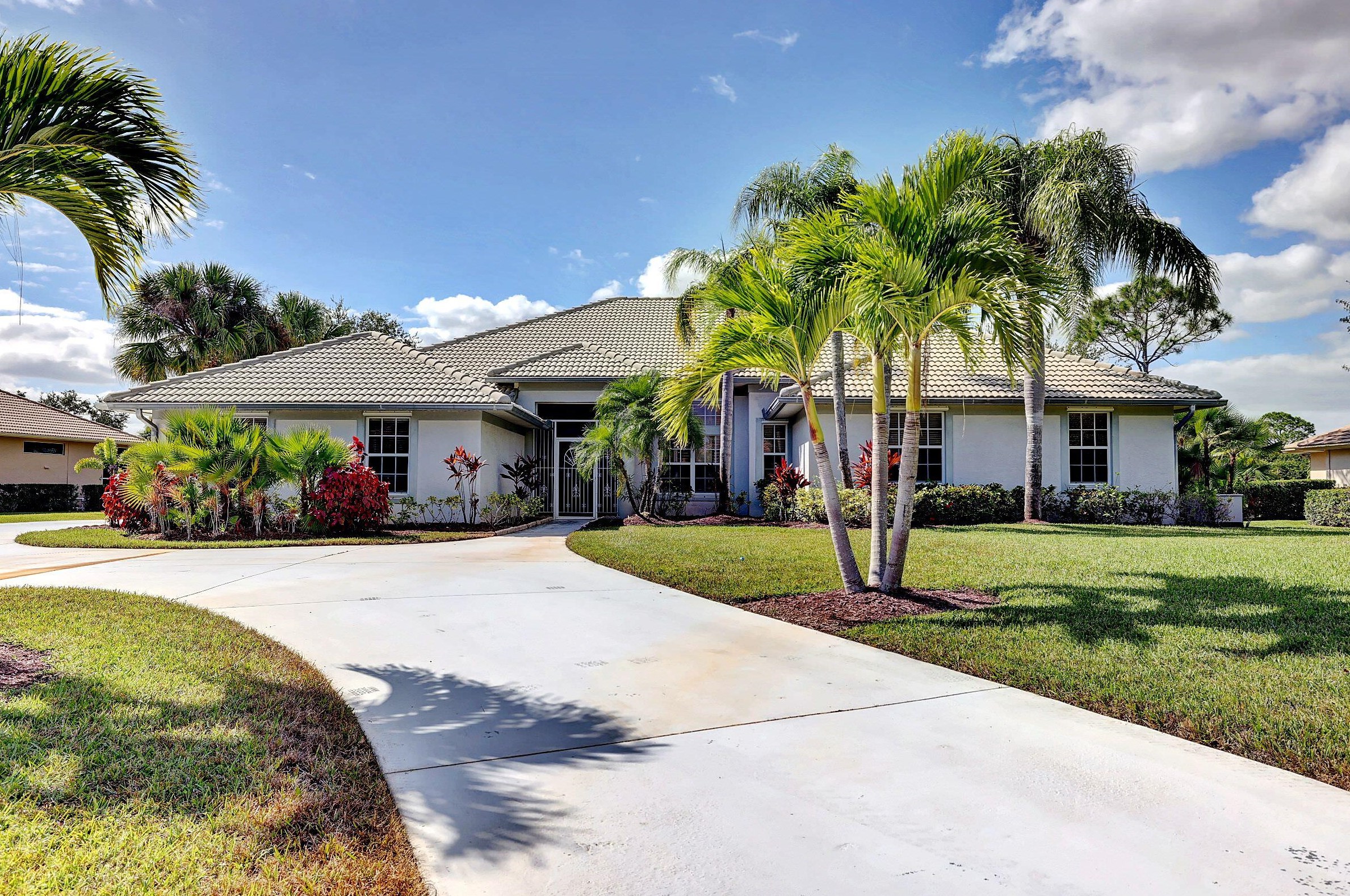 8028 Plantation Lakes Dr, Fort Pierce, FL 34986