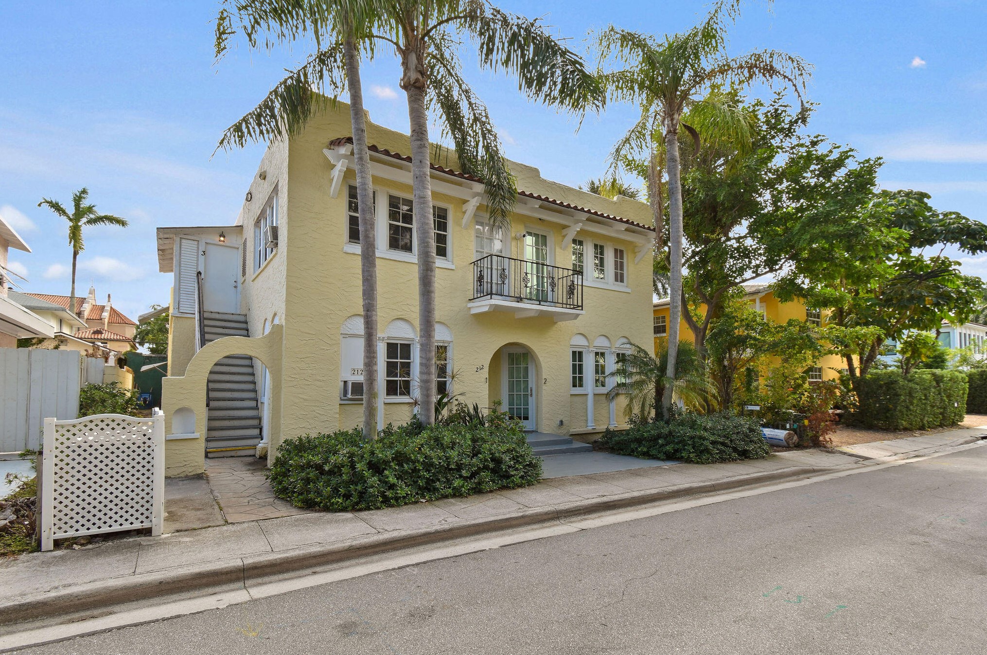 212 Oleander Ave Apt 6, Palm Beach, FL 33480