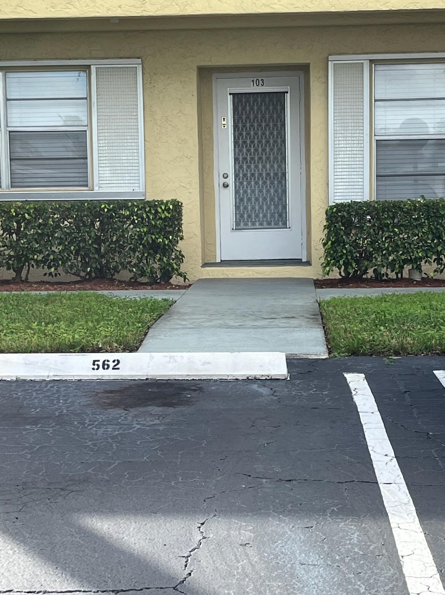2500 Juniper Dr #103, Delray Beach, FL 33445