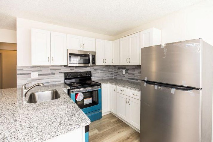 2634 W 28th St, West Palm Beach, FL 33404