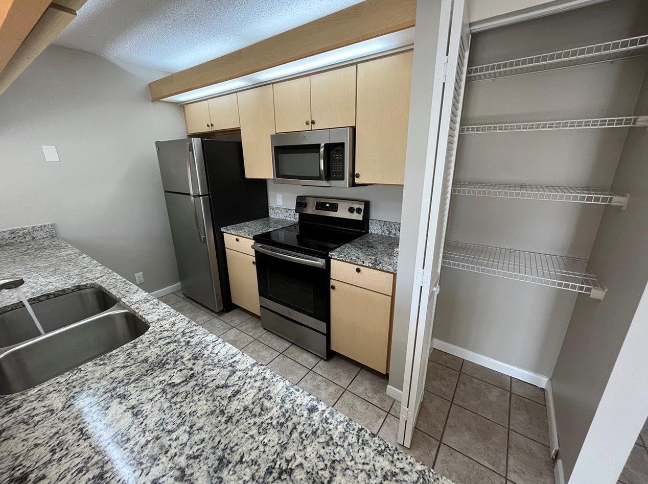 6263 Riverwalk Ln #5, Jupiter, FL 33458