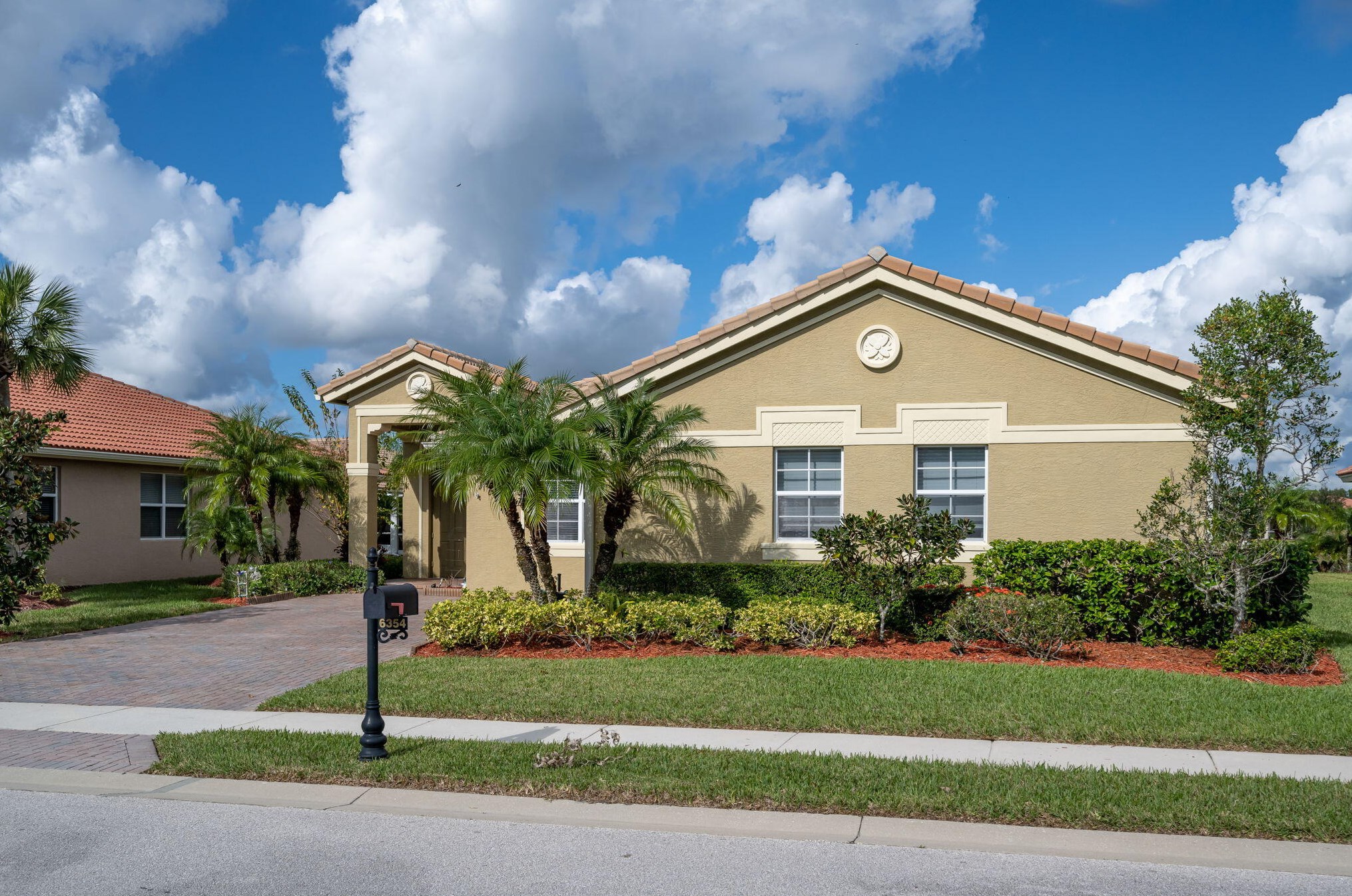 6354 Astor Pl, Vero Beach, FL 32966