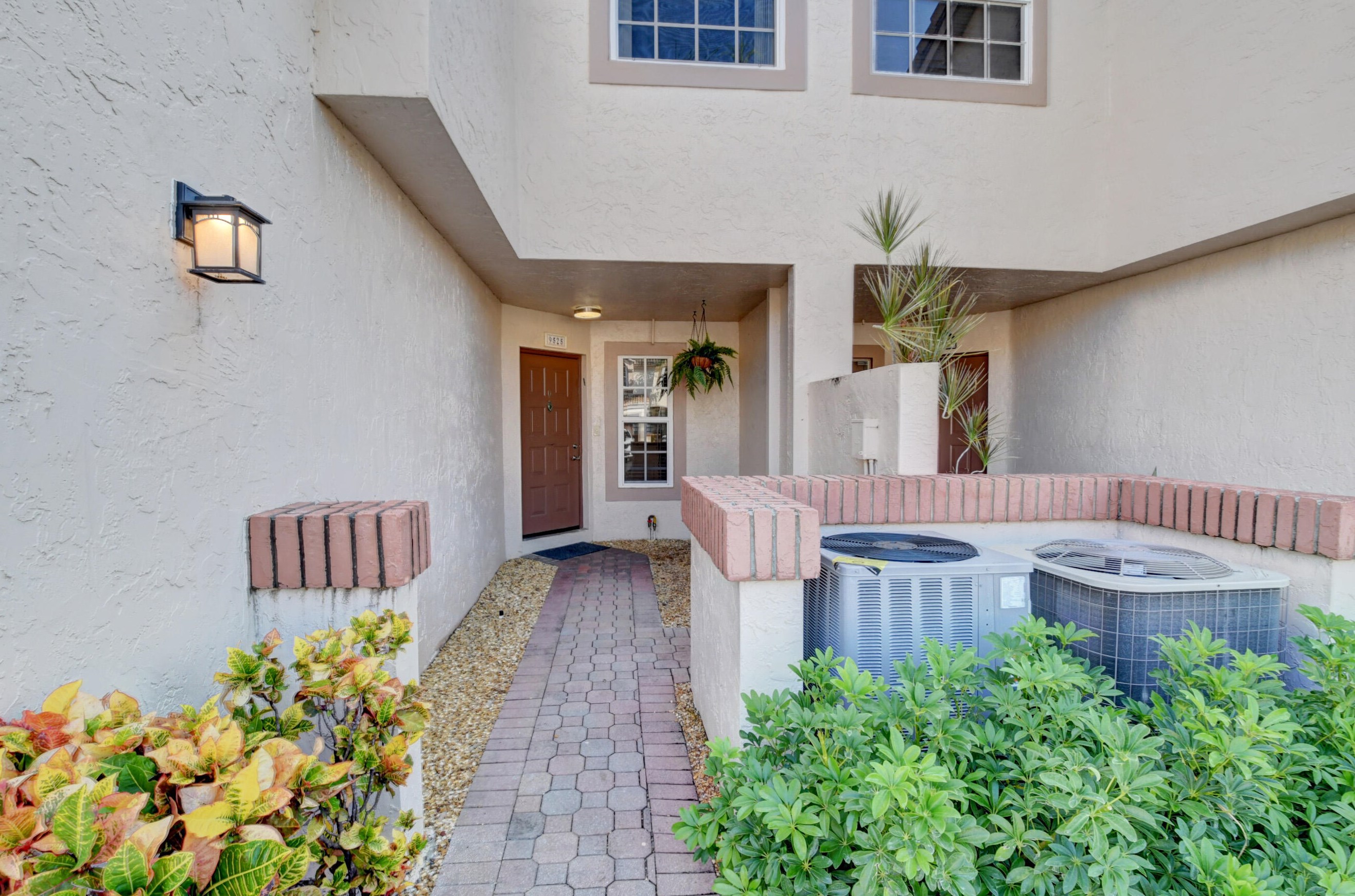 9525 Boca River Cir, Boca Raton, FL 33434