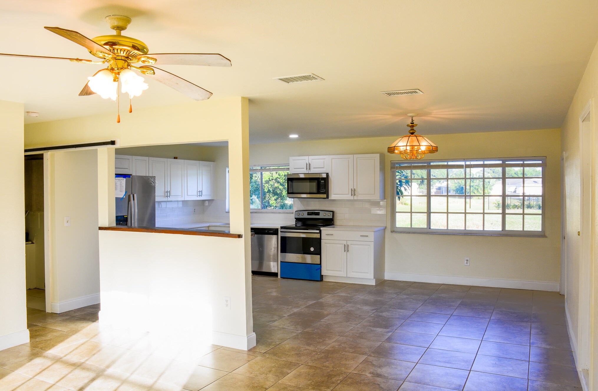 377 Sw Cherryhill Rd, Fort Pierce, FL 34953
