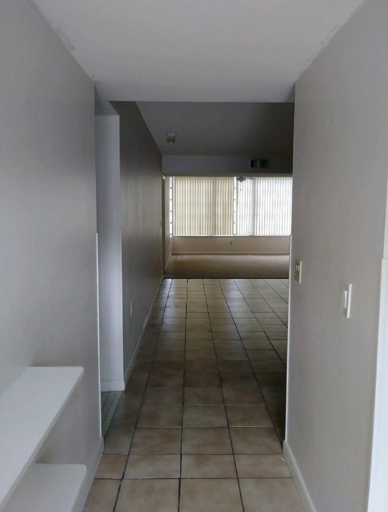 3826 Whitehall Dr #103, West Palm Beach, FL 33401