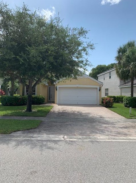 131 Lancaster Way, West Palm Beach, FL 33414