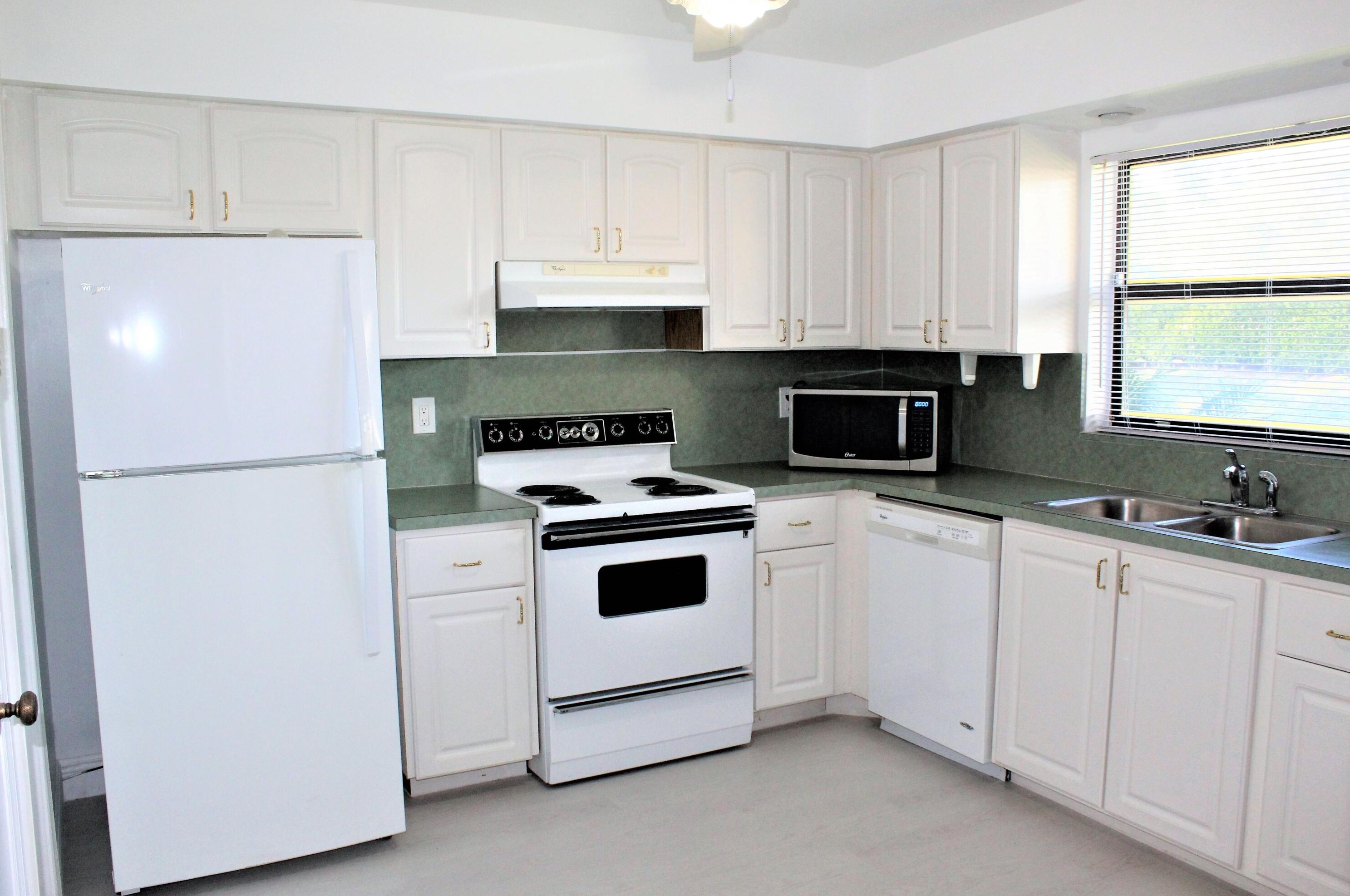9775 Tabebuia Tree Dr Apt B, Boynton Beach, FL