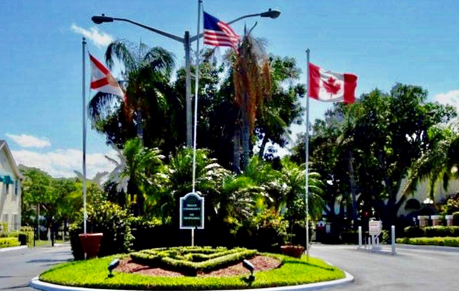 208 Waterside Dr, Lake Worth, FL 33462-6161