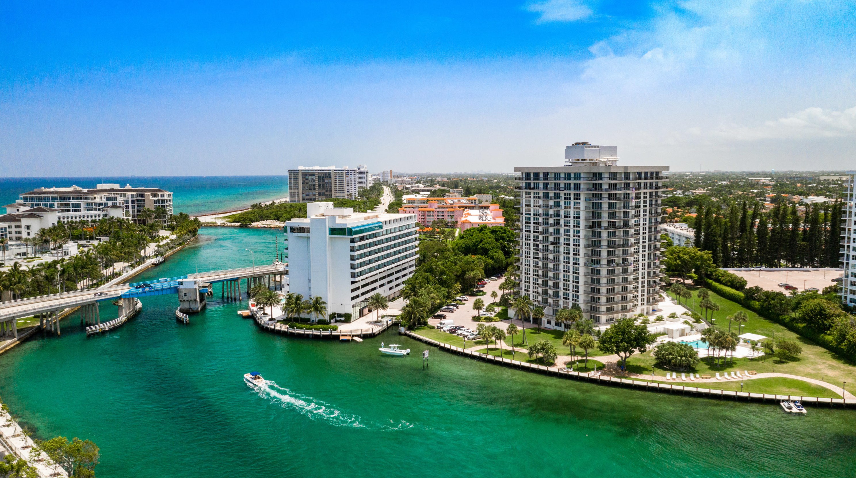 901 Camino Real, Boca Raton FL  33486-5496 exterior