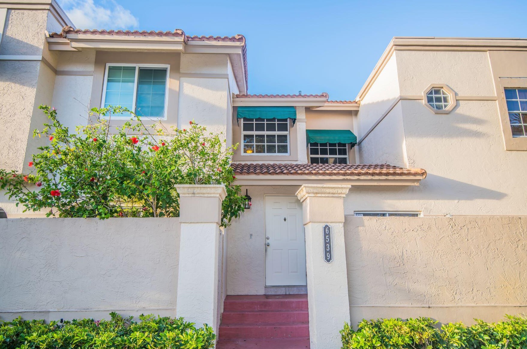 6539 Via Regina, Boca Raton, FL 33433